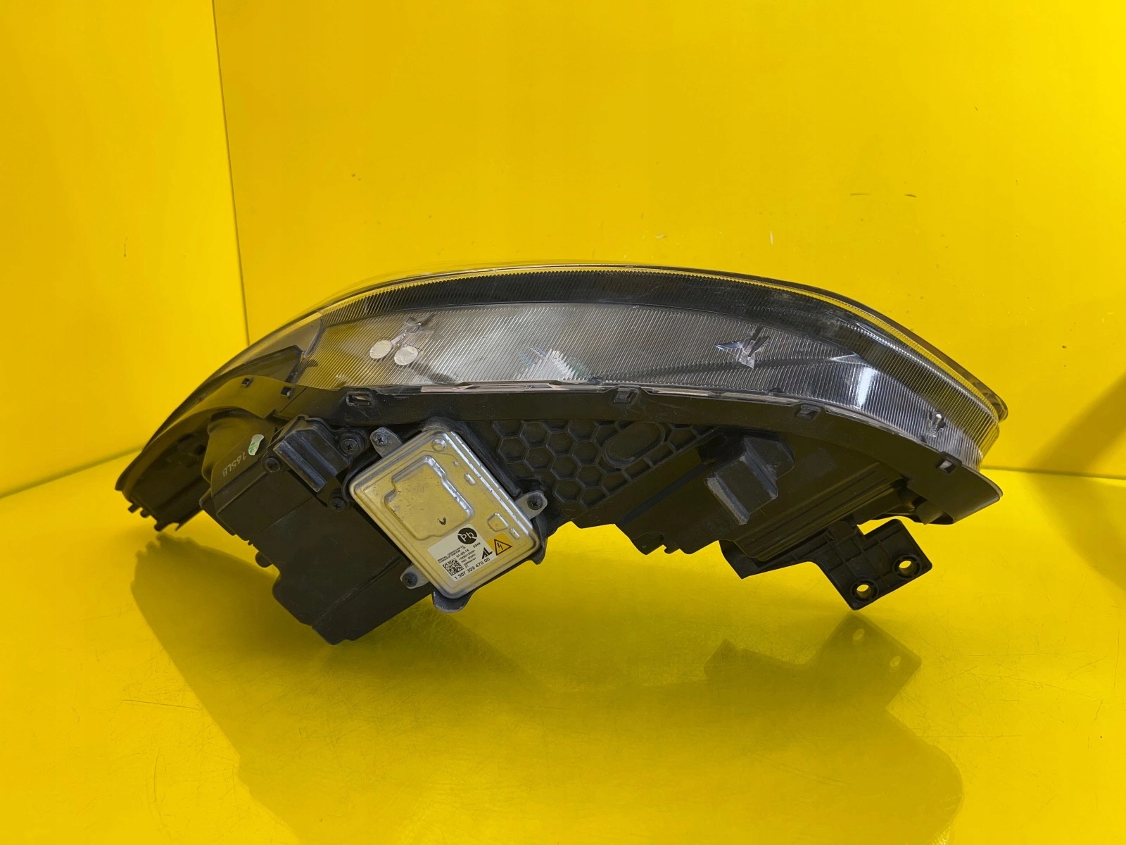 light right Kia Sportage IV Led 92102F1010