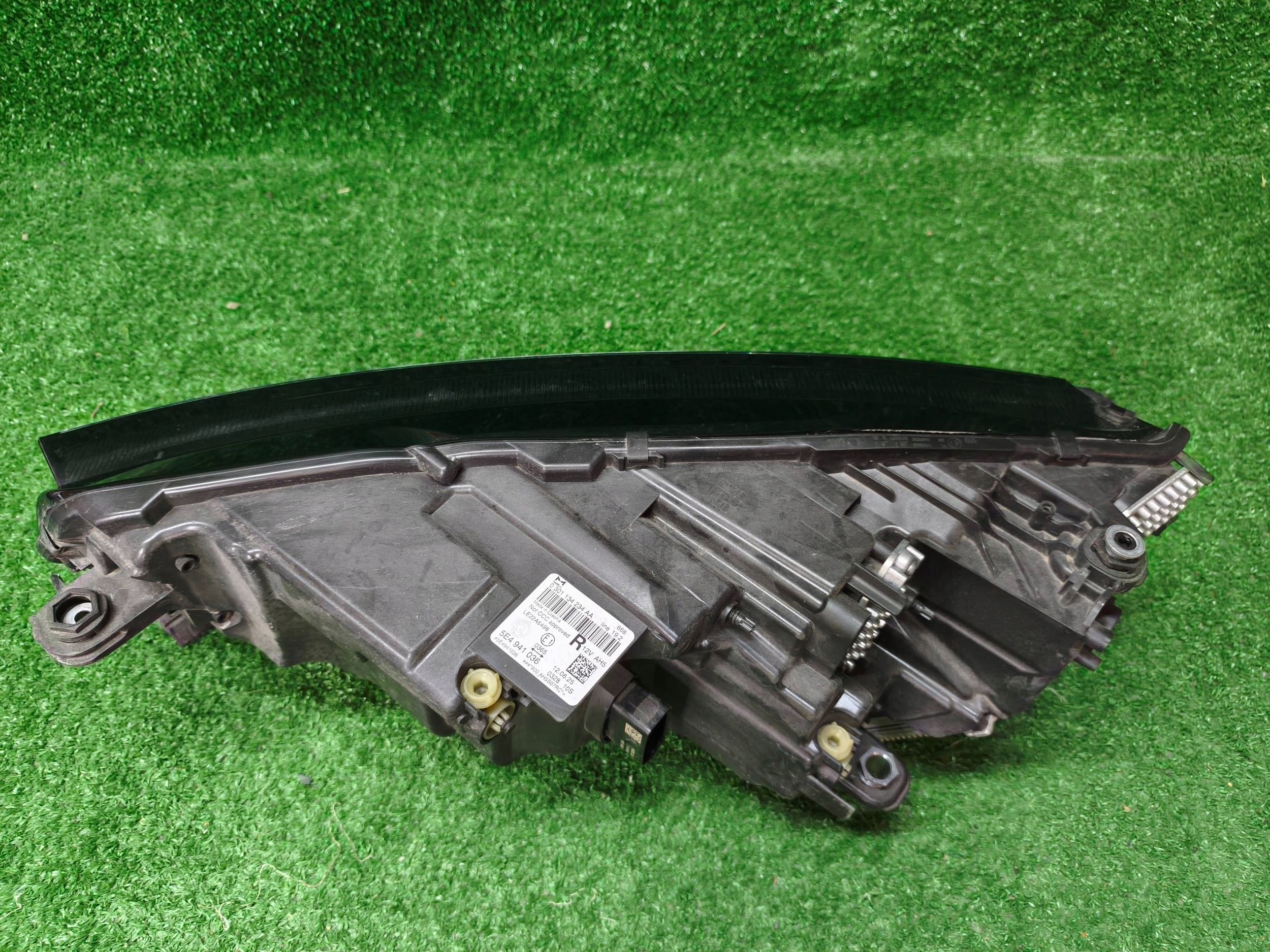 REFLEKTOR right front SKODA OCTAVIA IV FULL LED LIFT 23- NR.1220
