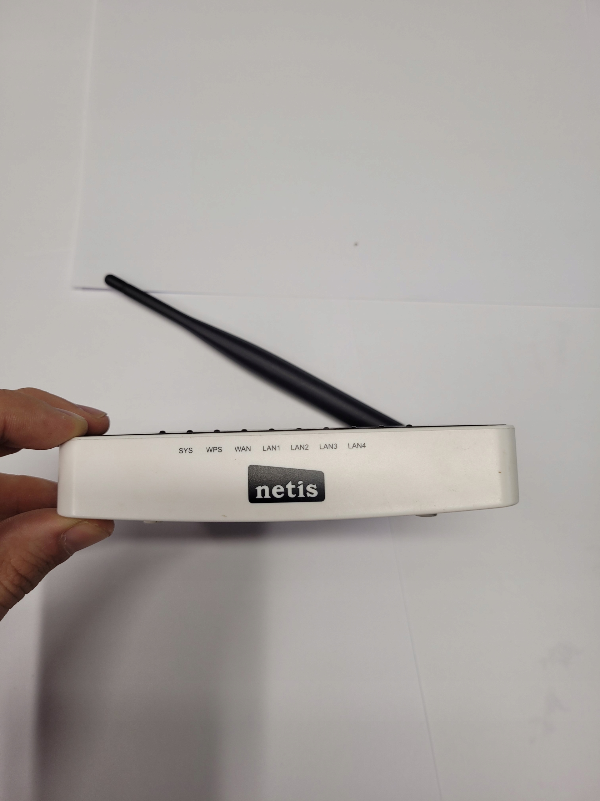Router Netis WF2411i 802.11b, 802.11g, 802.11n (Wi-Fi 4)