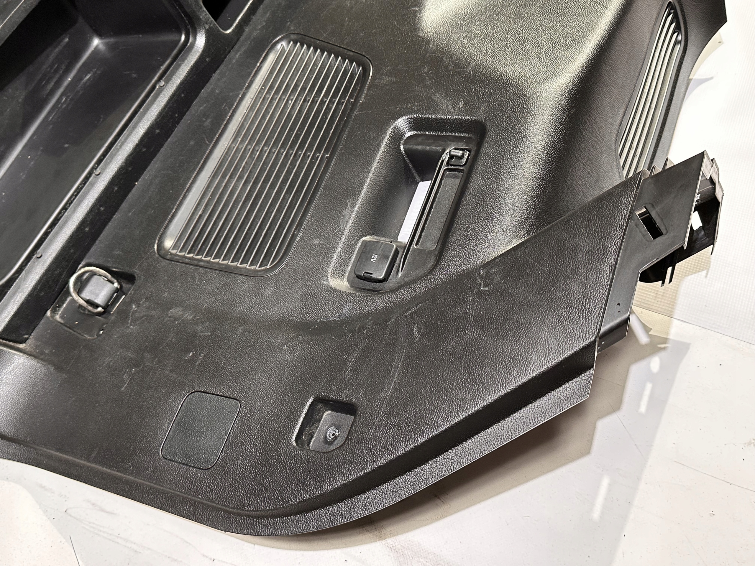 side side boot rear part rear right Ford Explorer 2020+