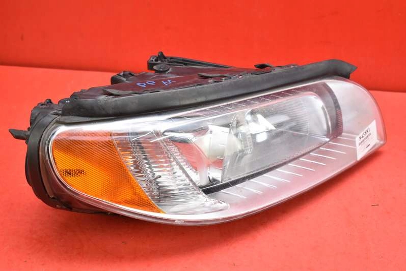 REFLEKTOR right light front lens UK 31283918 VOLVO V70 3 III 07-16