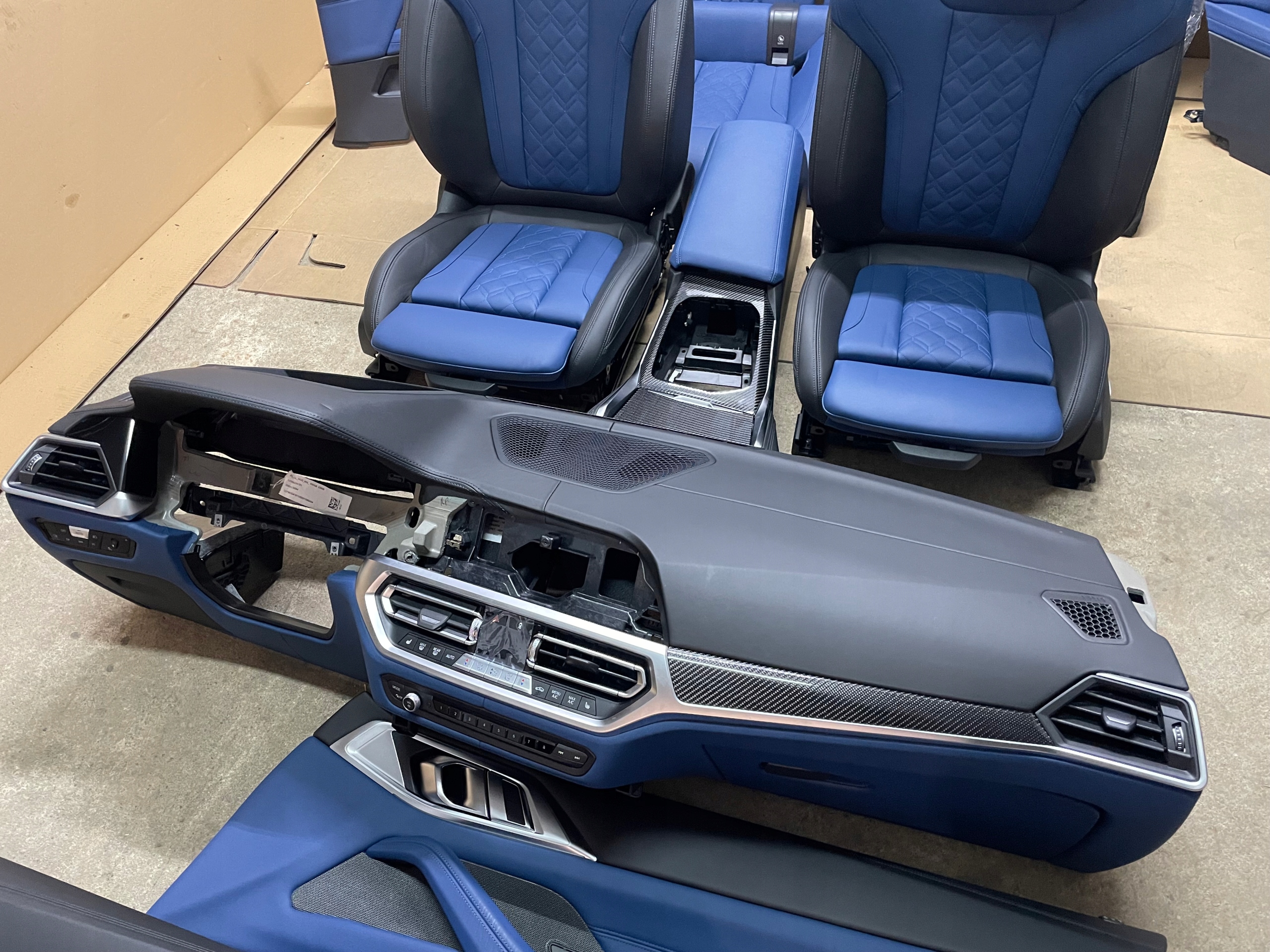 seats console leather NAPPA INDIVIDUAL CARBON BMW 4 G22
