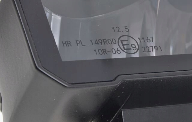 LAMPA DALEKOSIĘŻNA DROGOWA LED MAŁA HOMOLOGACJA HR Źródło światła LED