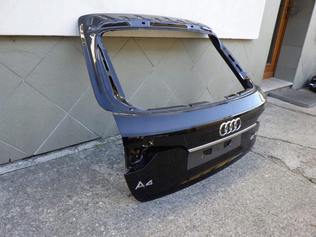 AUDI A4 B9 8W9 8W KOMBI 2015- Heckklappe