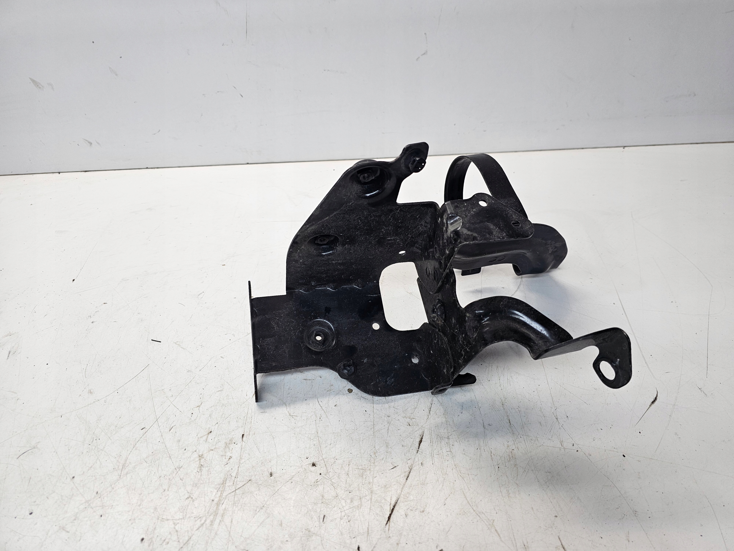 STAFFA POMPY ABS ESP AUDI A6 C6 4F0614119M