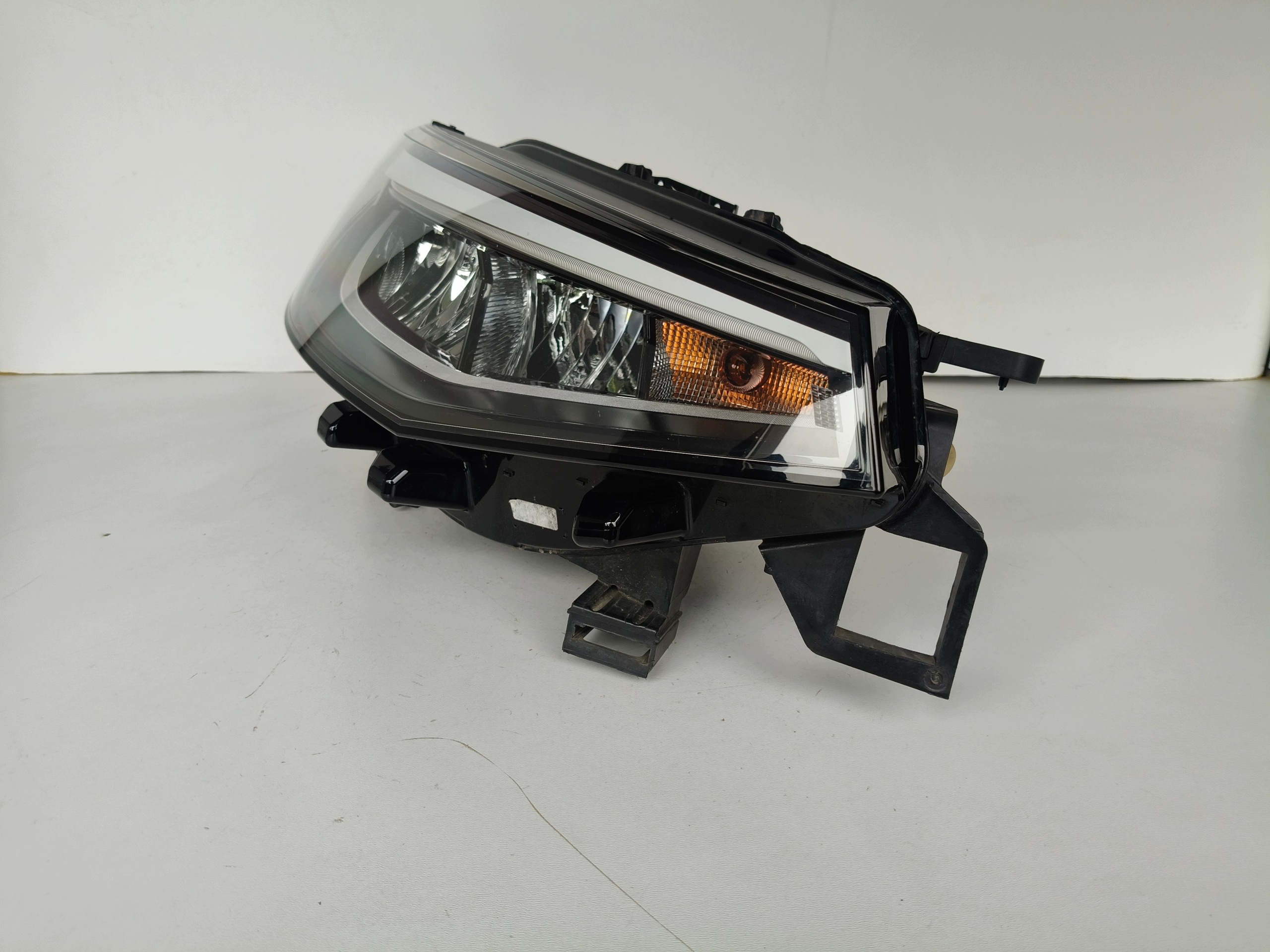 light right REFLEKTOR VW ID4 11A 21- LED