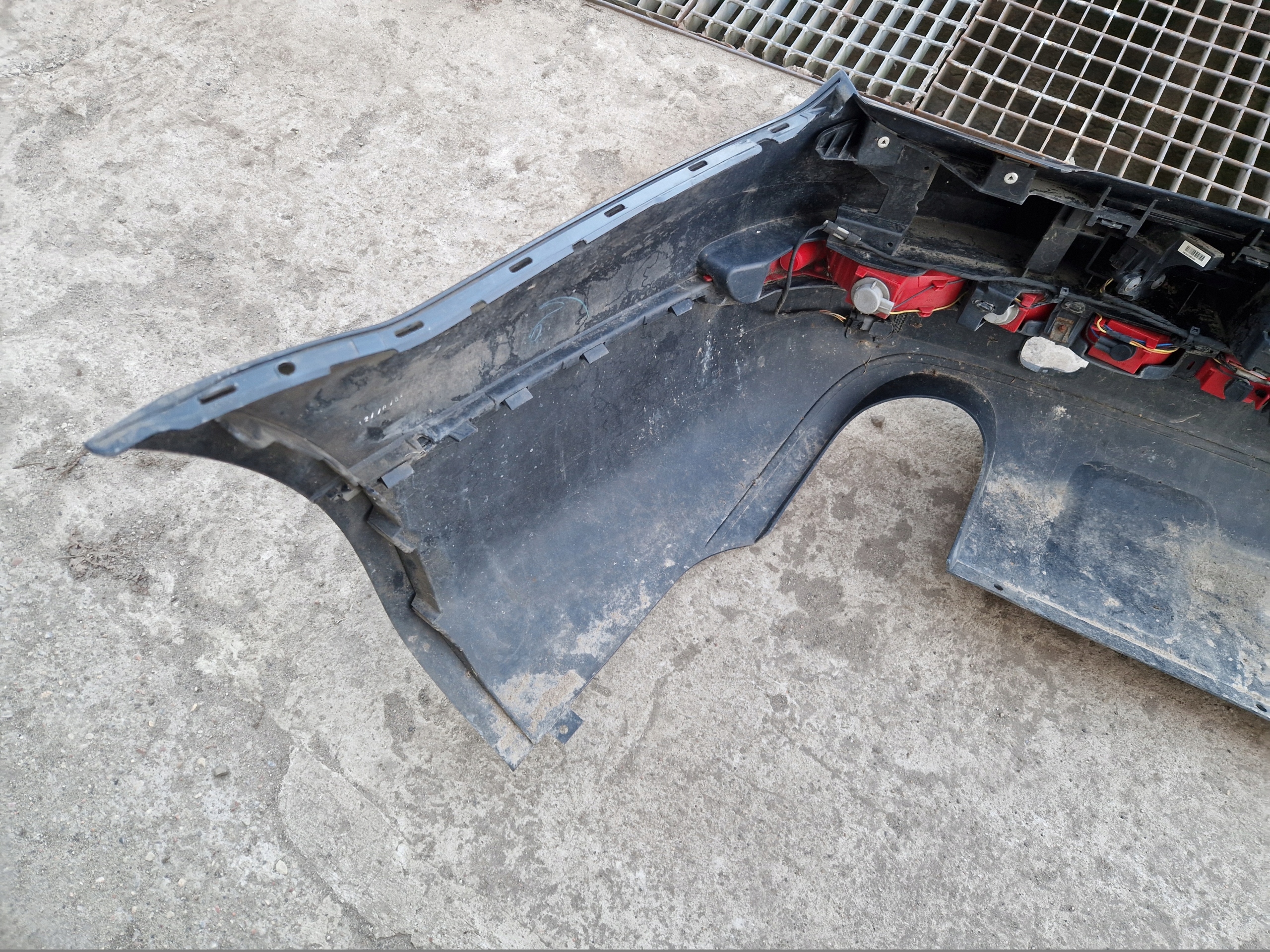 AUDI Q7 4L bumper rear part TYLNI PDC
