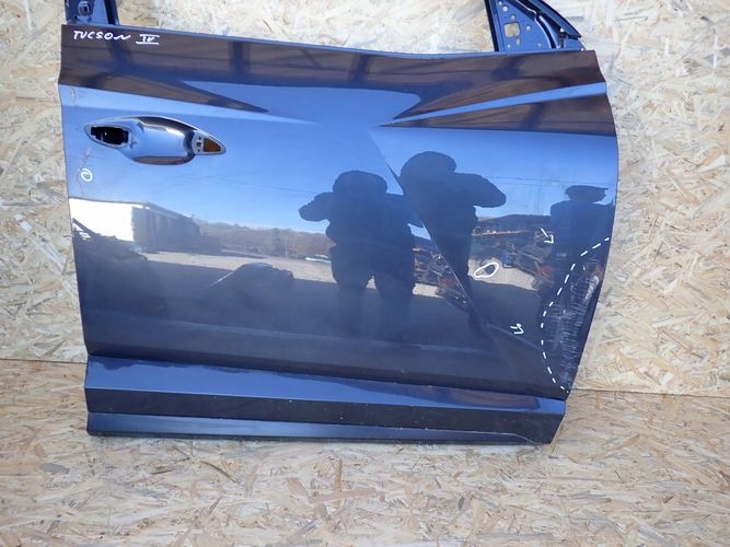HYUNDAI TUCSON IV door right front front