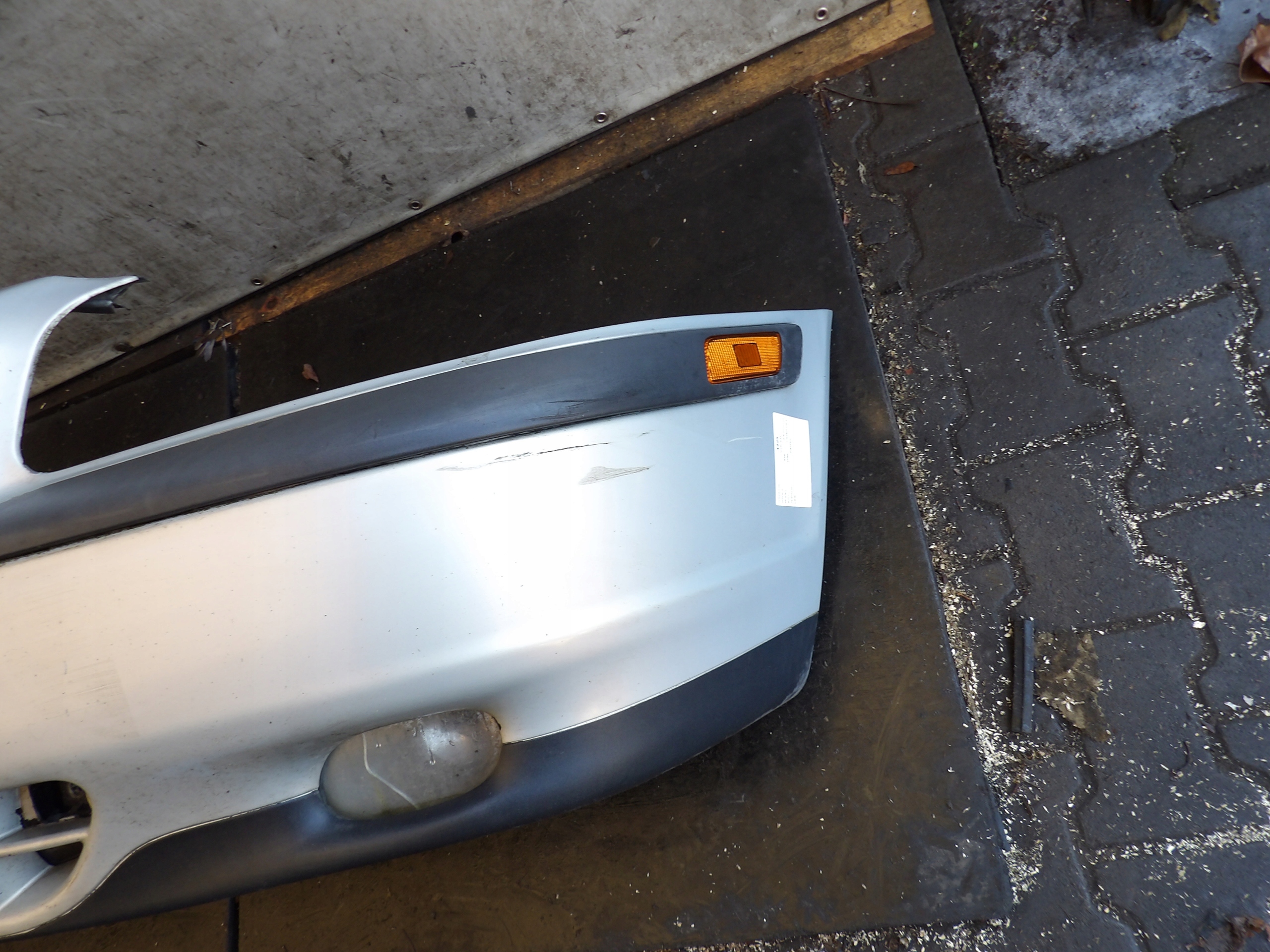 Volvo S80 bumper front lak. 443-46