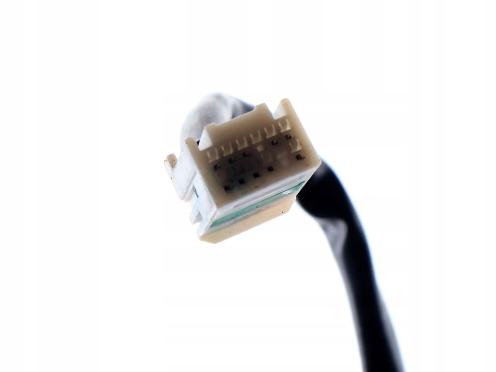 LISTWA BLENDA KLAPY TYLNEJ HYUNDAI KONA I 17-21 r. V7U 87312-J9500 Waga produktu z opakowaniem jednostkowym 5 kg