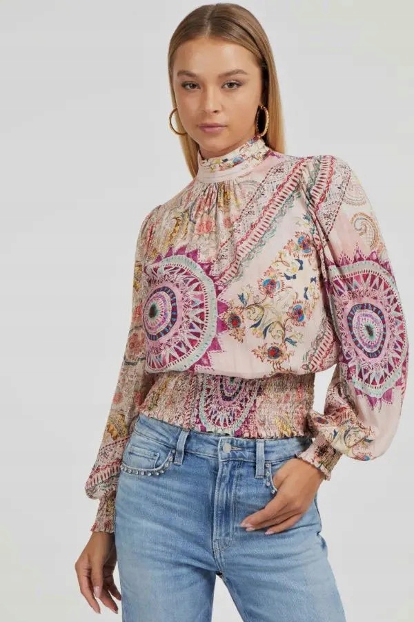 Guess Halenka Z Viskózy Vzor Se Stojáčkem Na Knoflíky Xs Gga