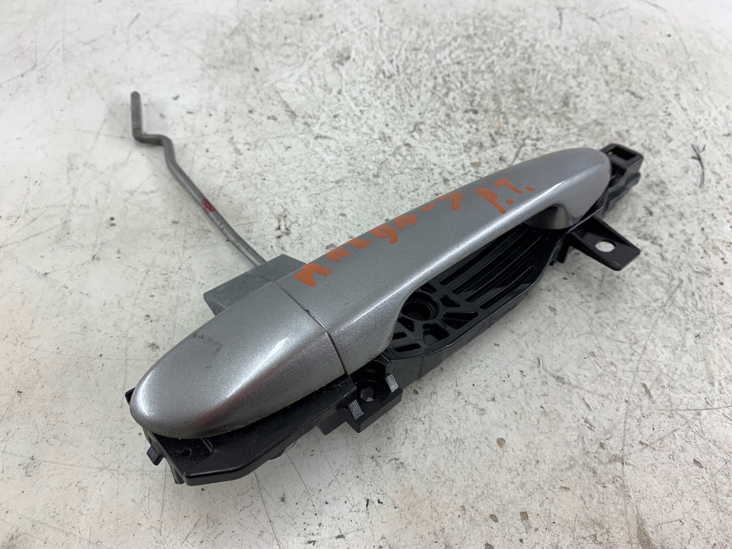 MAZDA 3 II BL handle exterior right rear part SREBRNA