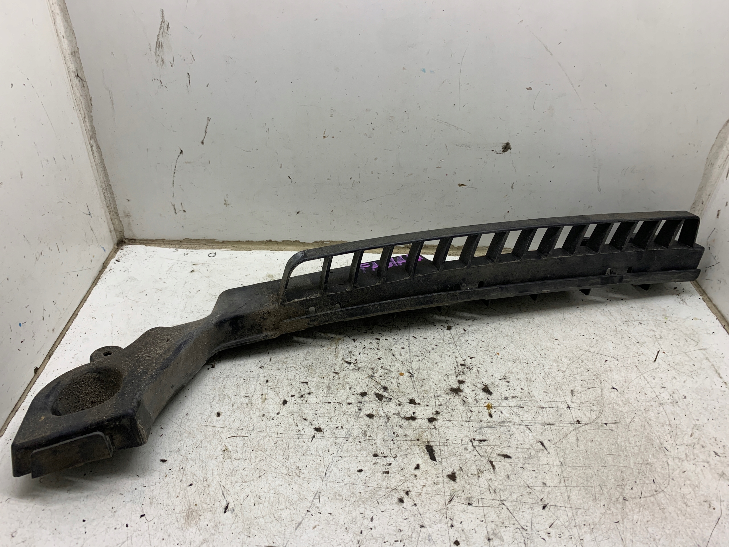 bumper bracket right rear part 6V6807864 SKODA FABIA III 1.0 MPI