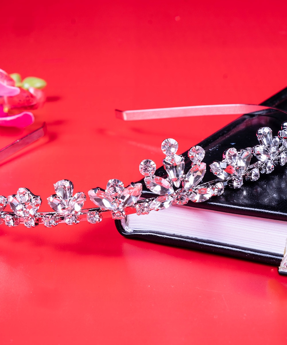 Opaska ślubna diadem kryształki srebrna Rodzaj opaska