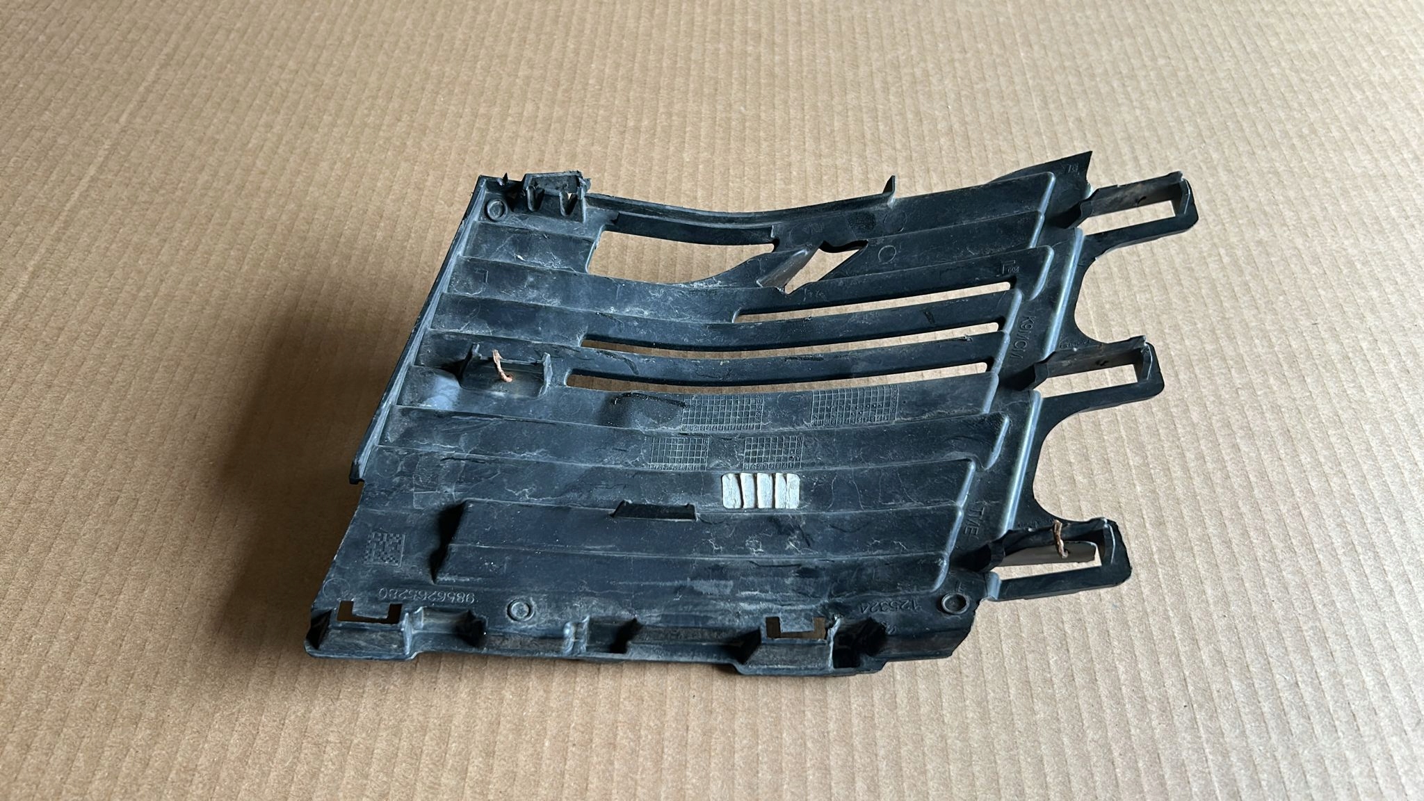 spoiler grid of a bumper front front TOYOTA PROACE CITY 23