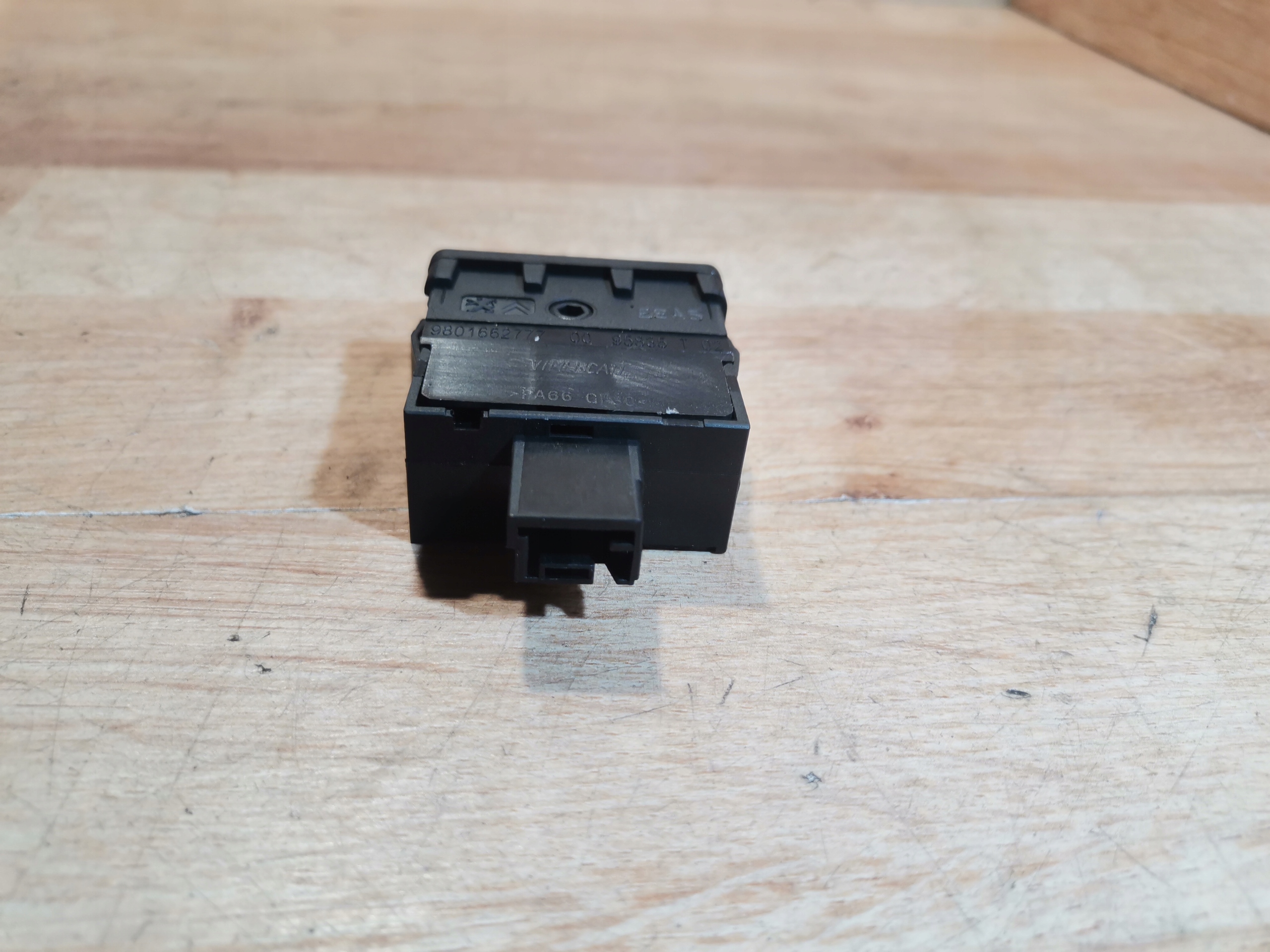 REGULACJA Livello luci CITROEN C4 CACTUS 14- 9801662777