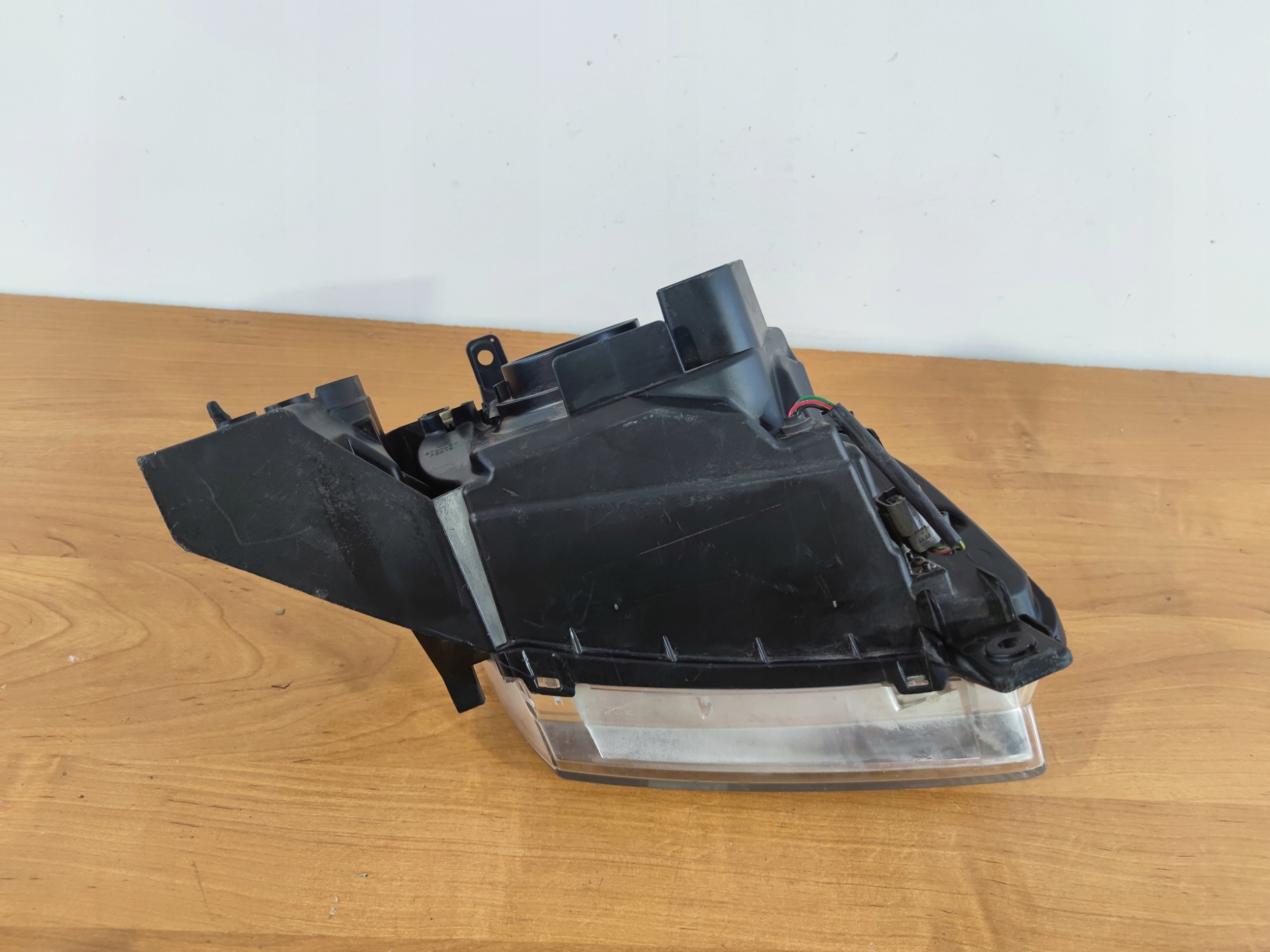 MAZDA MPV left light front REFLEKTOR left