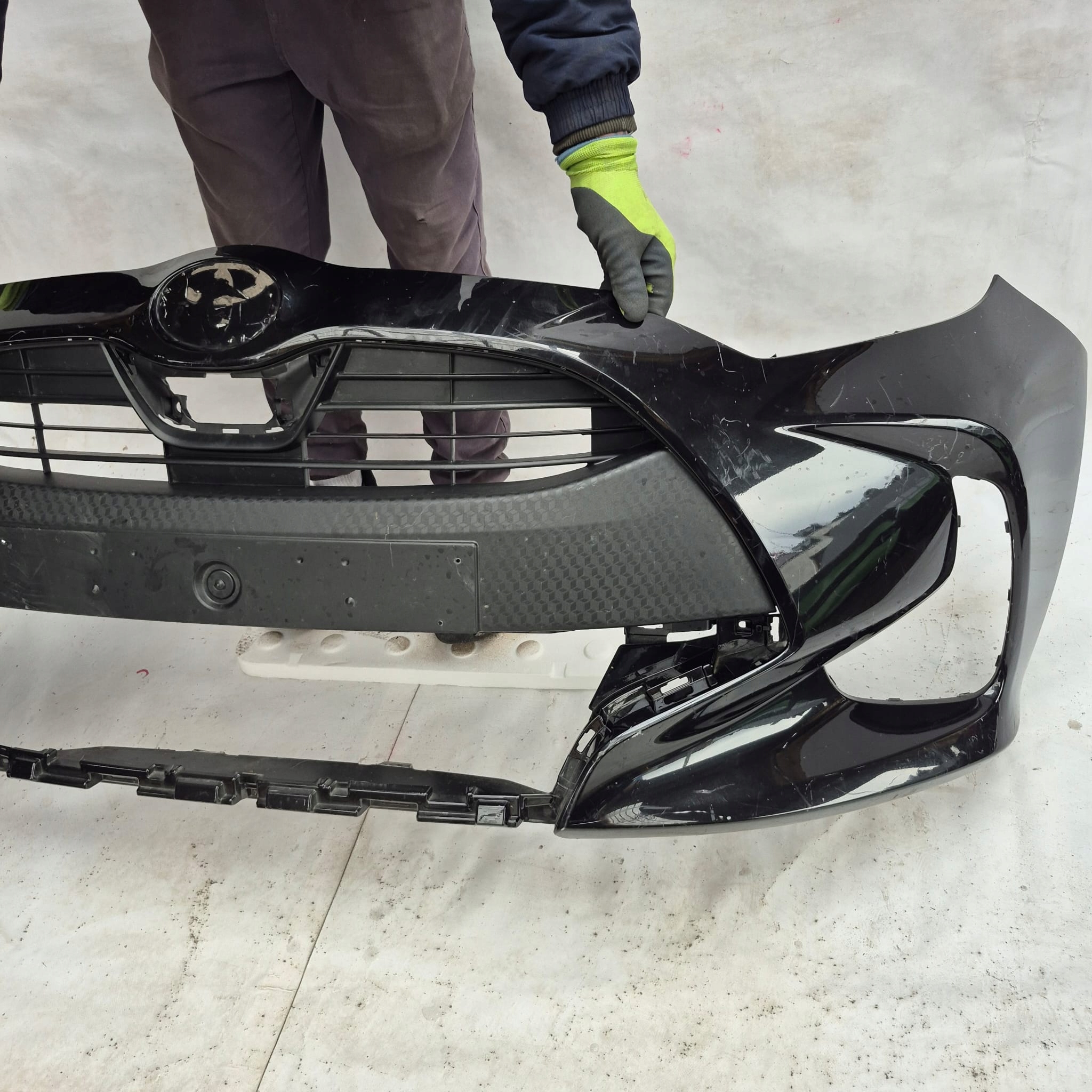 TOYOTA YARIS IV 4 20-> nárazník předek přední