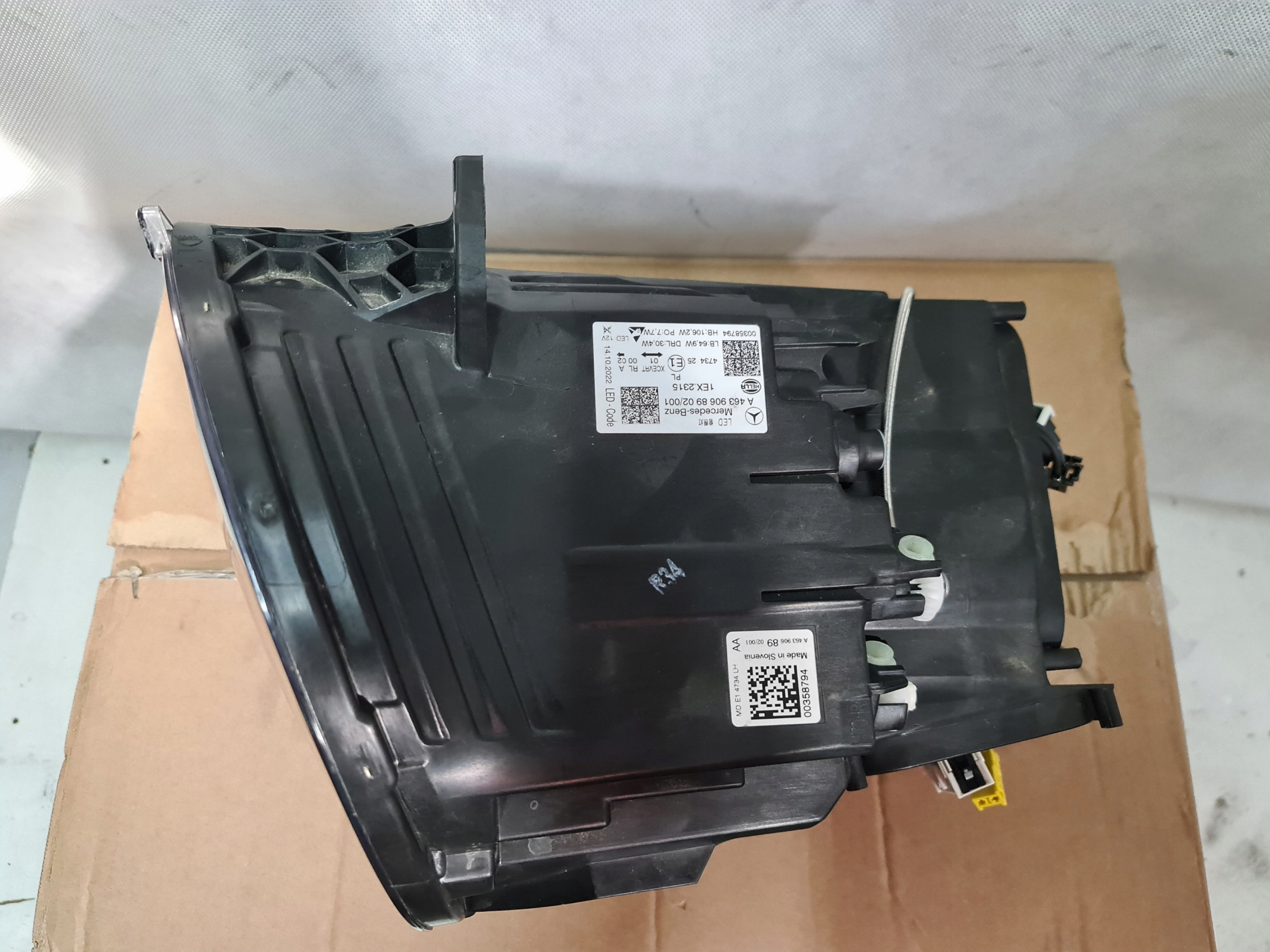 LEWY FULL LED MATRIX G-KLASA A4639068902 Producent części Mercedes-Benz OE