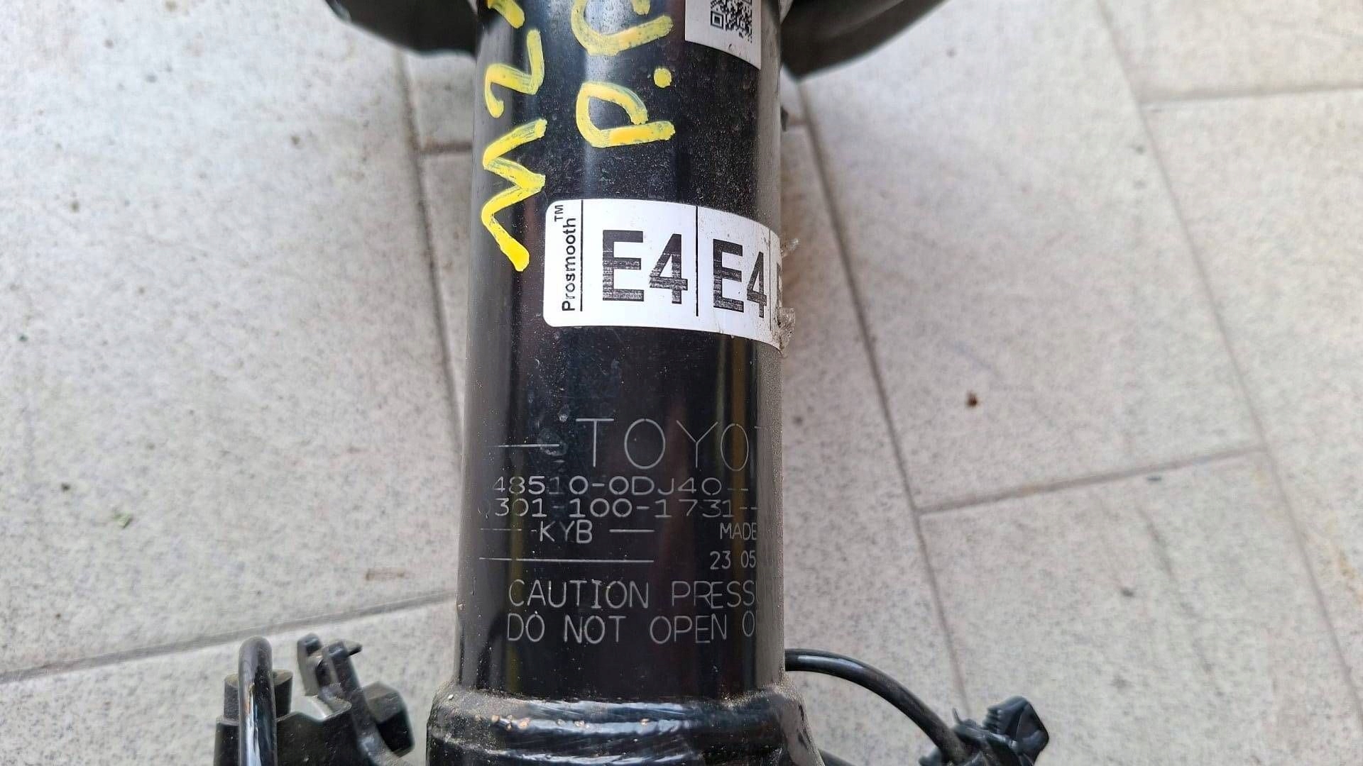 McPherson swing shock absorber front right str Mazda 2 hybrid 485100DJ40