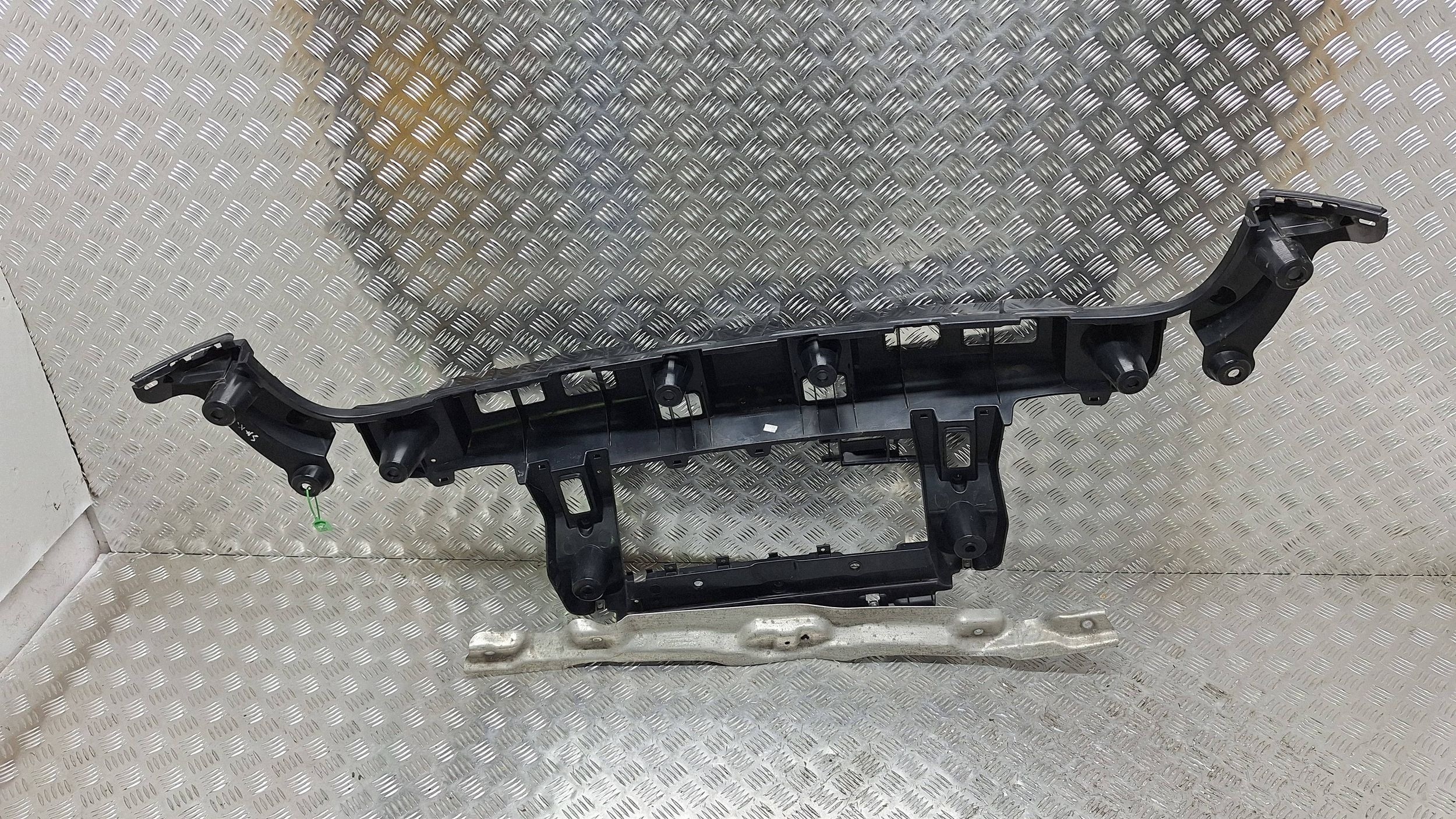 držač držač branika stražnji dio 7176244 BMW X6 E71 E72 08-14