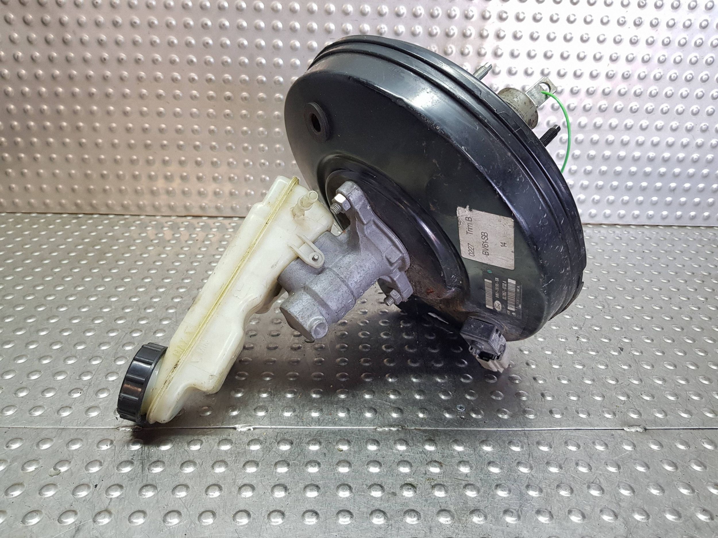 servo Servofreno BV61-2B195-SB FORD FOCUS MK3