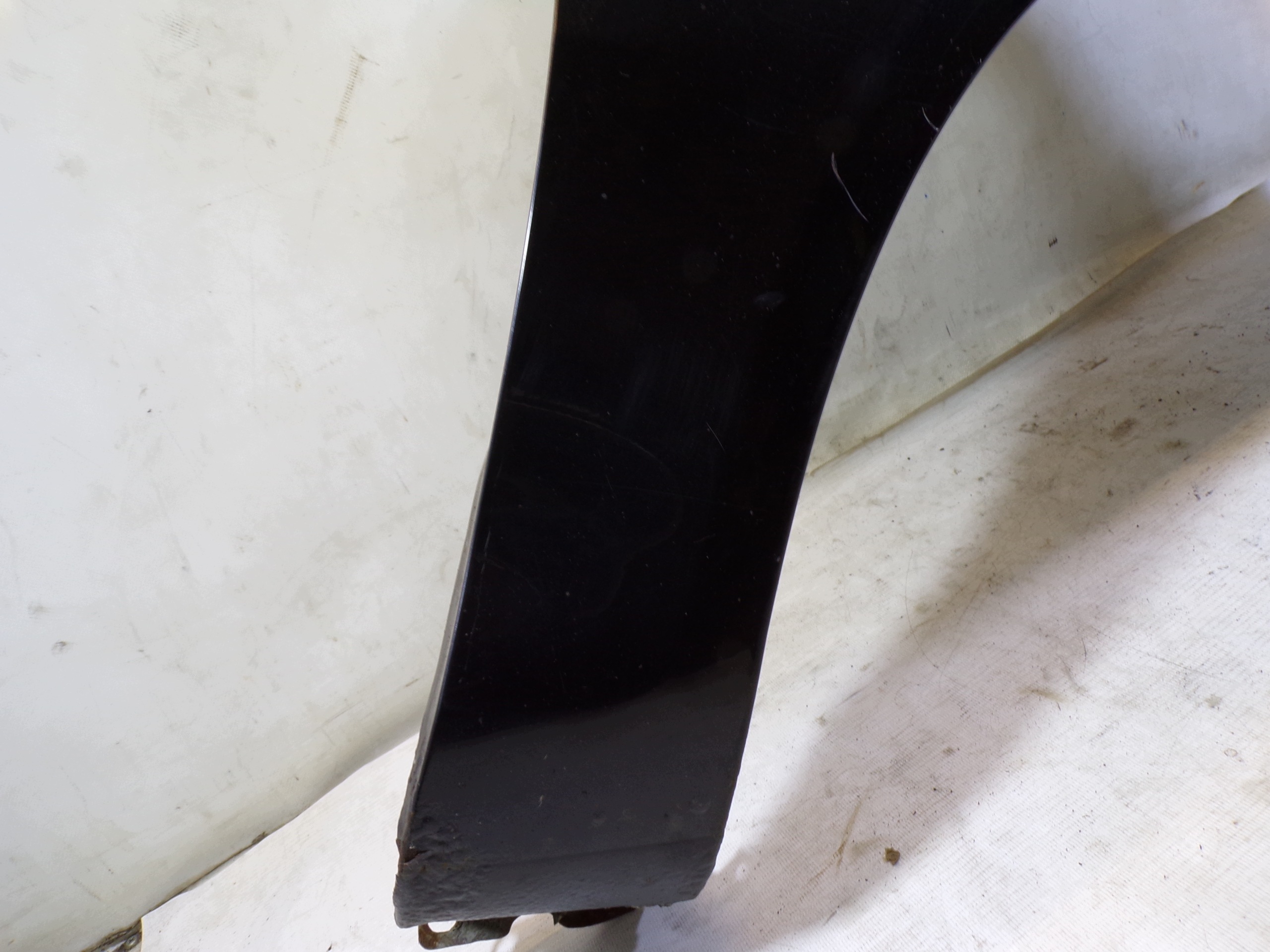 fender right front OPEL CORSA D colour Z20R