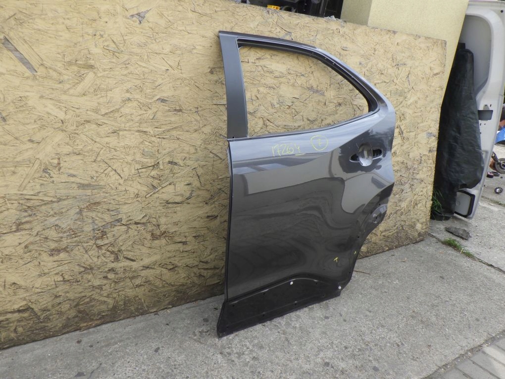 TOYOTA YARIS CROSS 2020- door left rear.