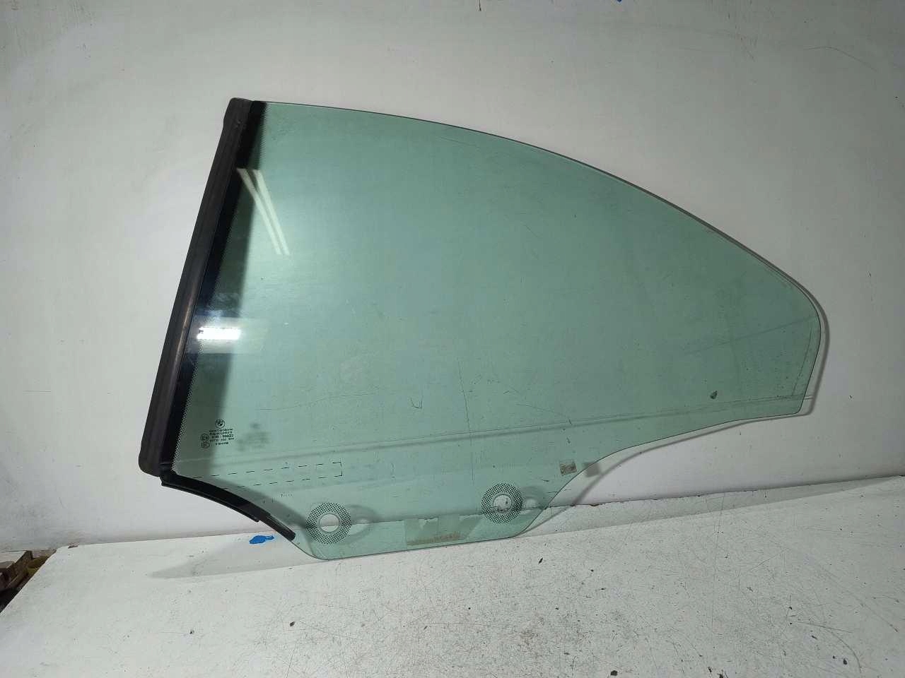 SZYBA LEWY TYŁ BMW E93