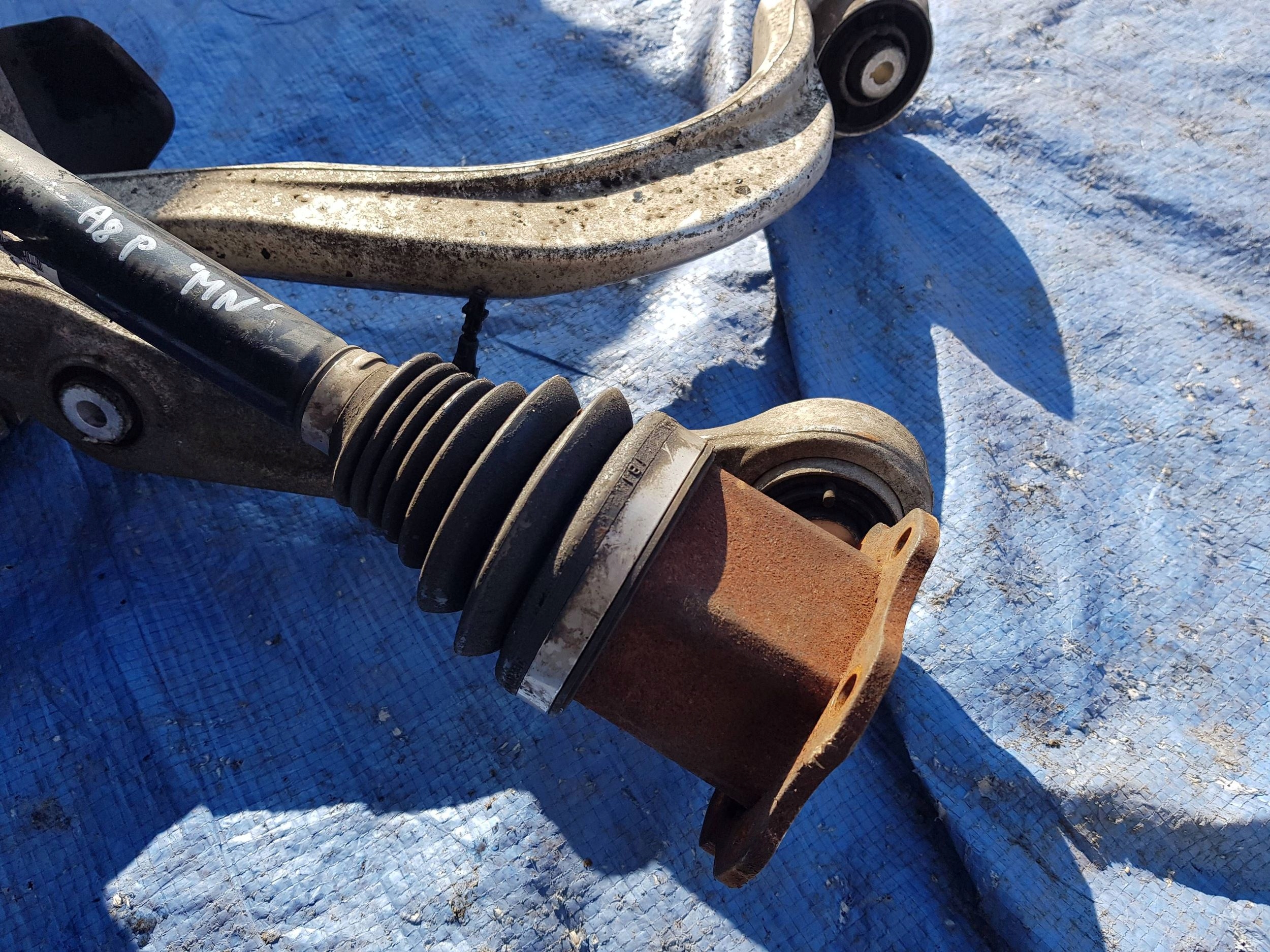 swing of the pivot front front right semi-axis Audi A8 D4 4H