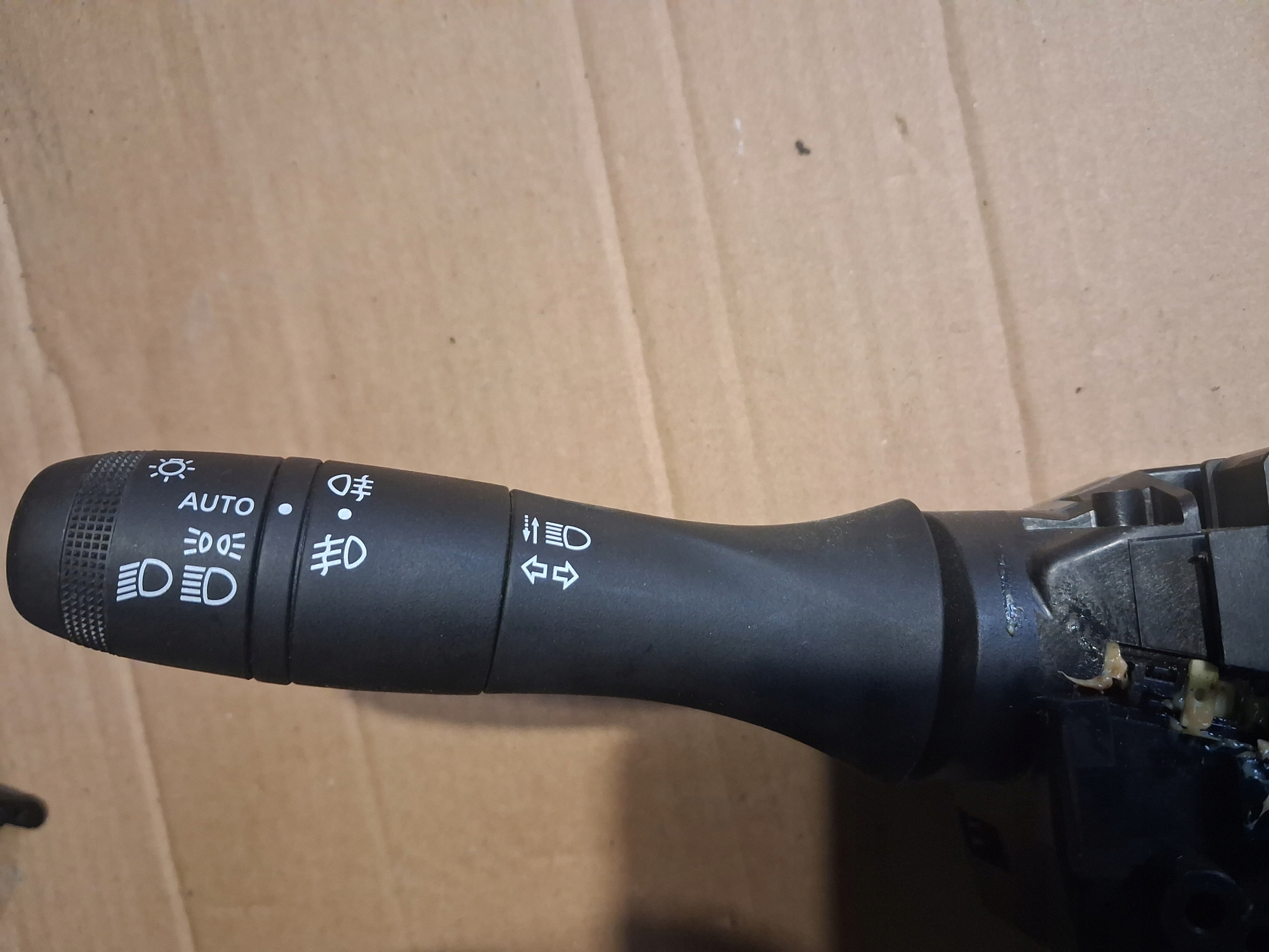 DEVIO LUCI TERGICRISTALLO TERGI DEVIO LUCI DEVIO indicatore direzione DACIA DUSTER II 255678207R