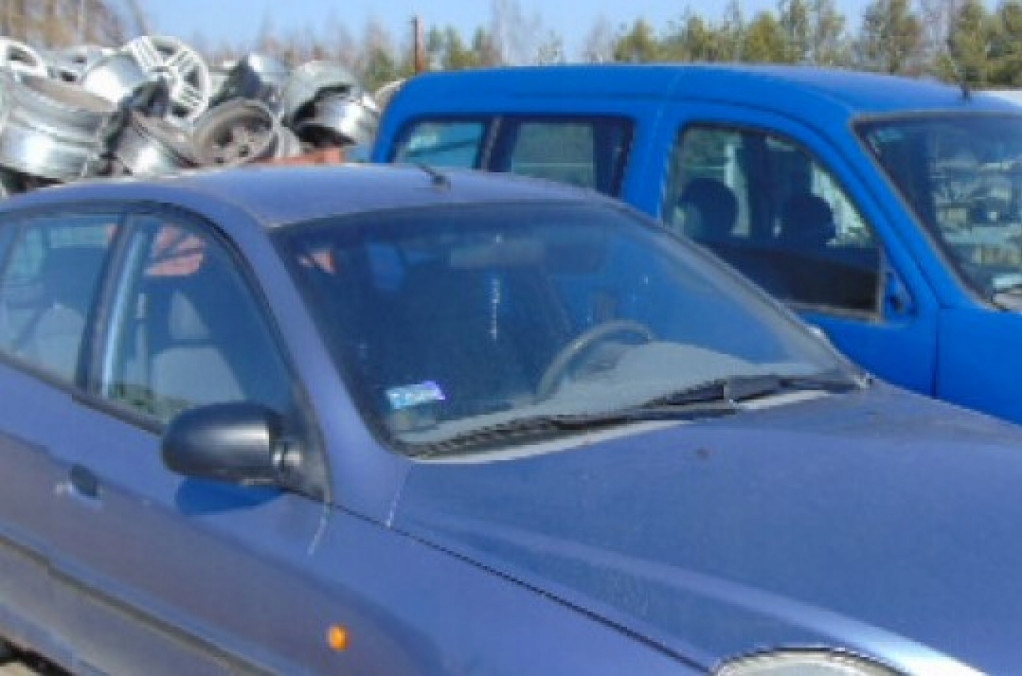 KIA RIO I SZYBA PRZEDNIA