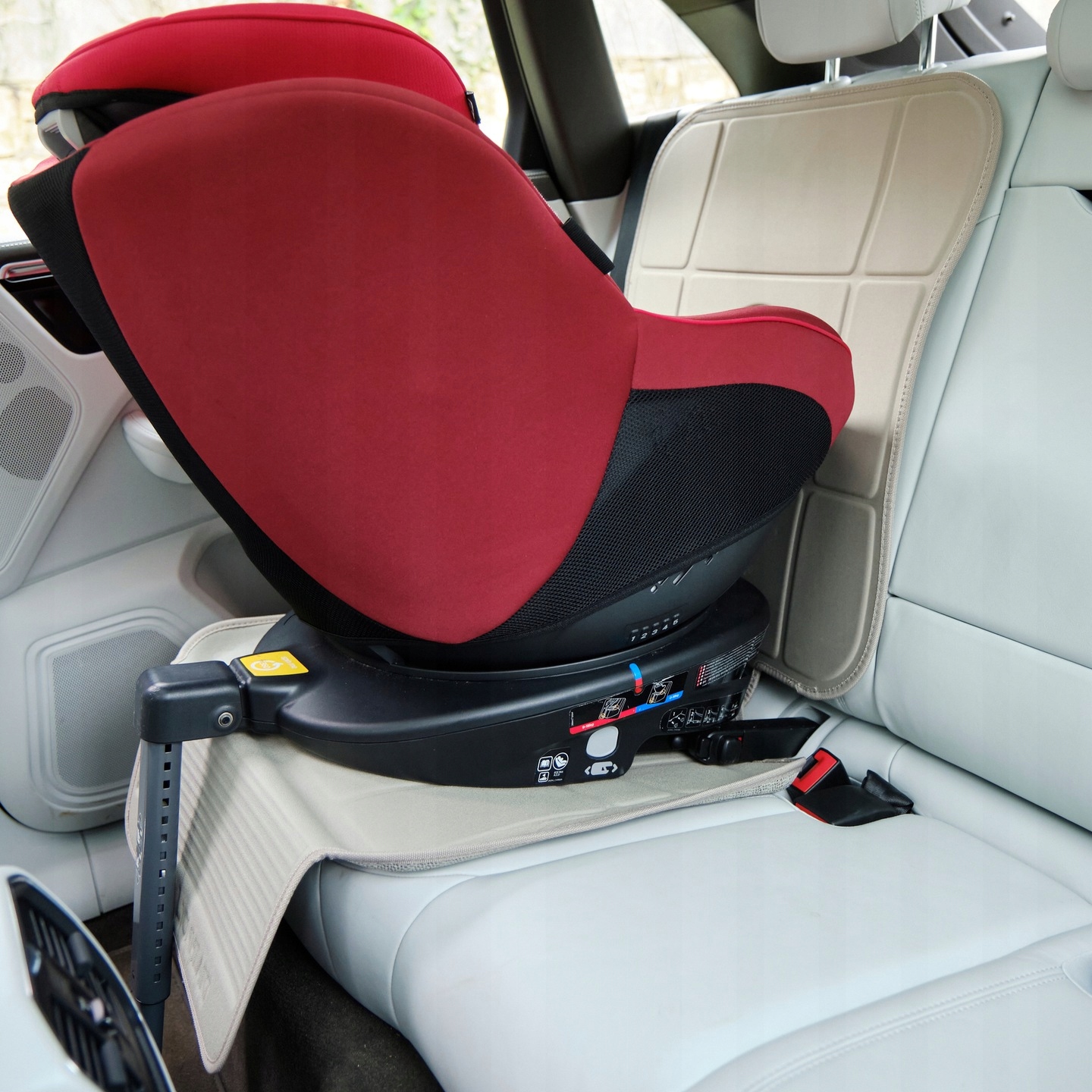 FOTELIK SAMOCHODOWY MATA OCHRONNA BEŻOWA jakość premium PRINCE LIONHEART Kod producenta 0301