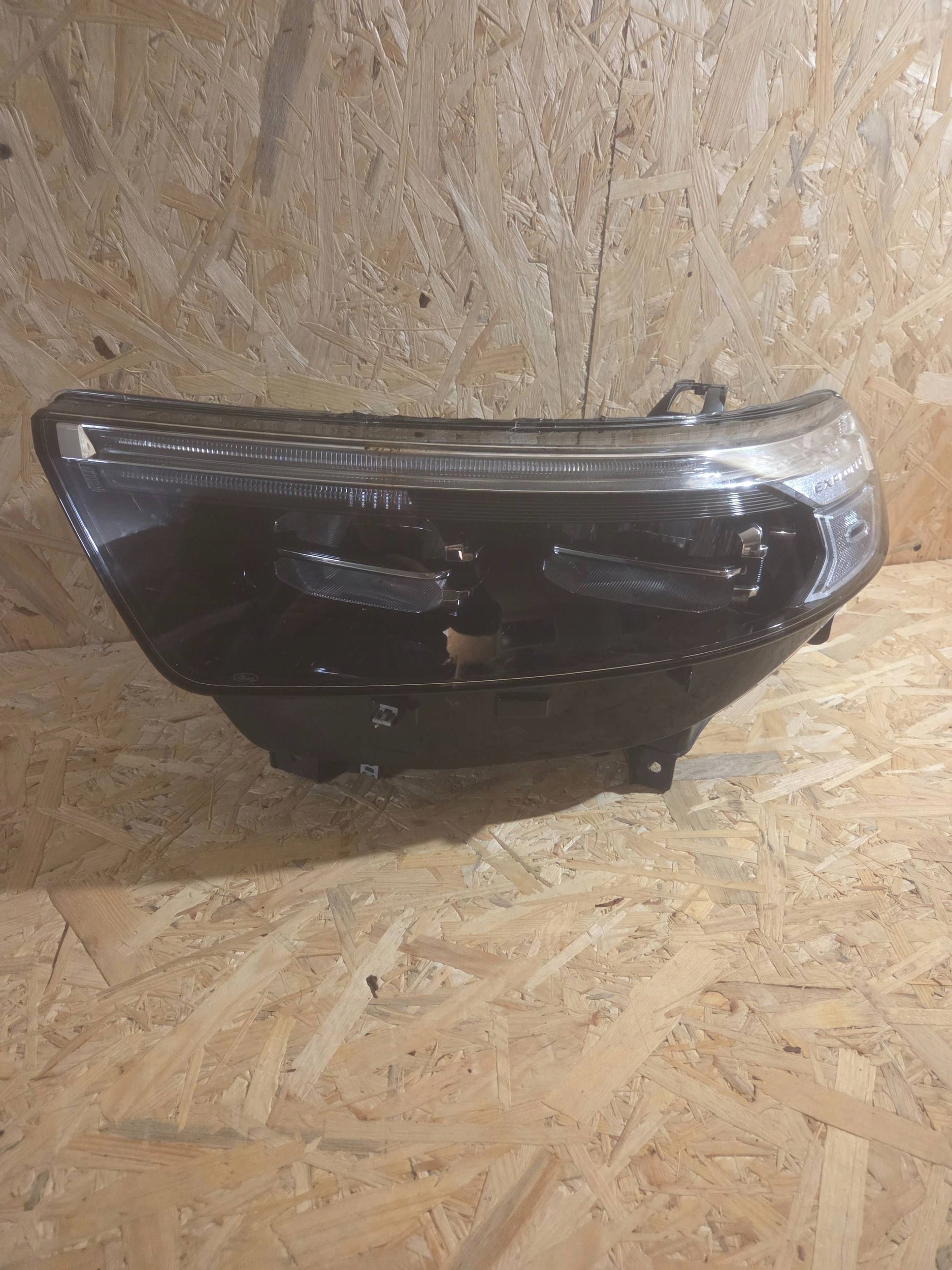 фара FORD Explorer 2019- full led