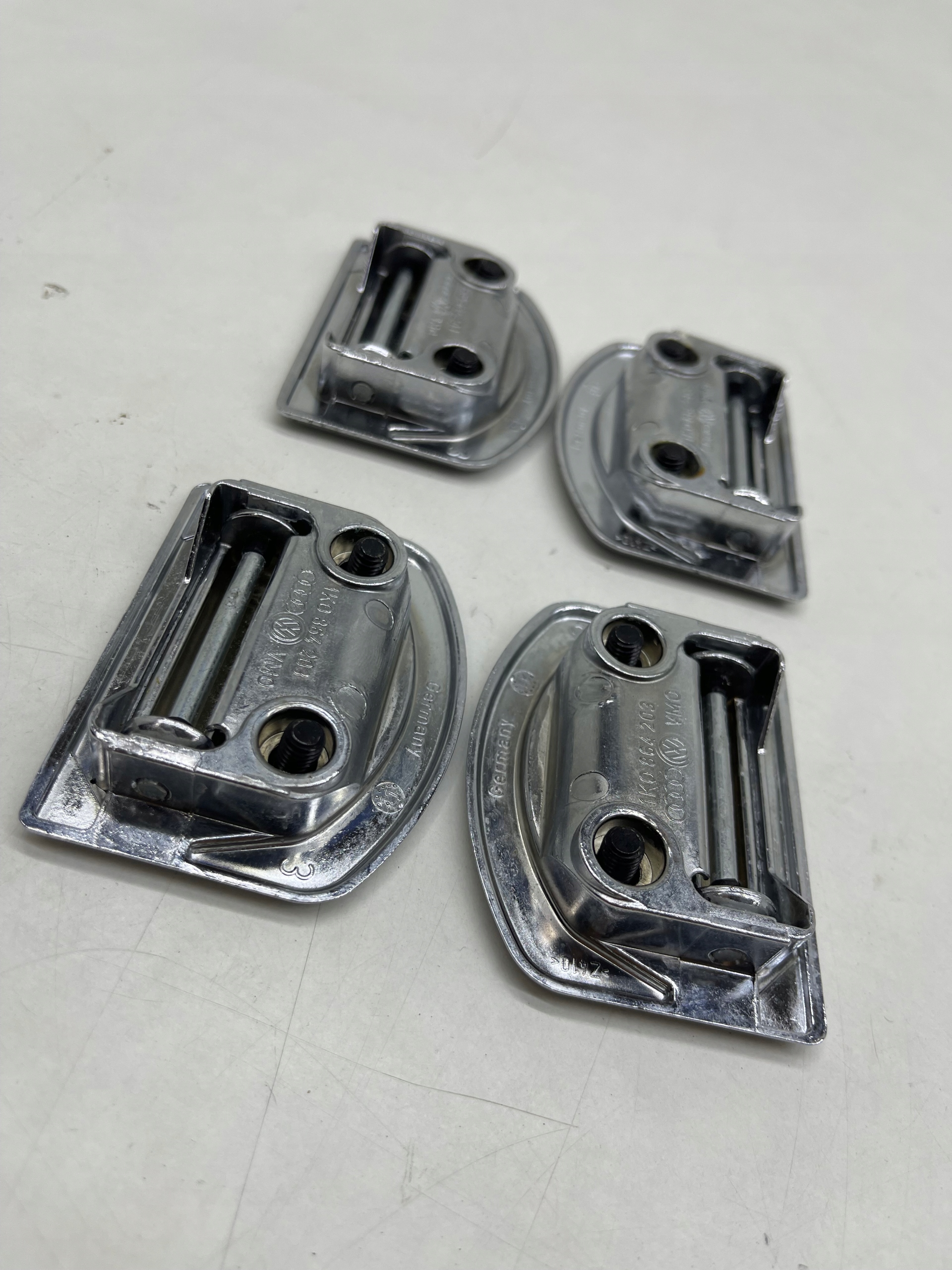 AUDI A6 C7 bracket holder boot haczyk haczyki 4x