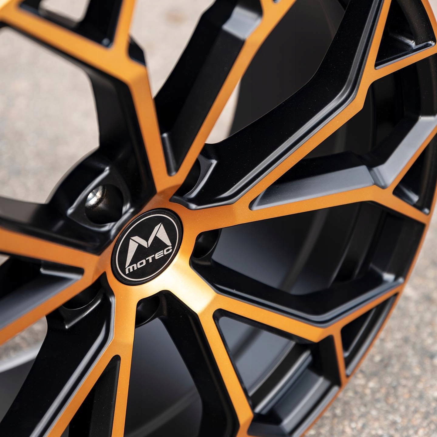 FELGI 19 CUPRA FORMENTOR ATECA MoTec MCT17 MSC EAN (GTIN) 4250674391720