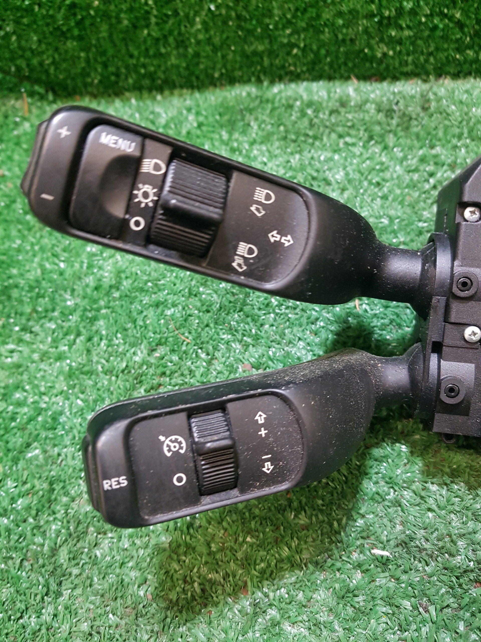 commande levier commodo sous volant ALFA ROMEO 159 01560804990