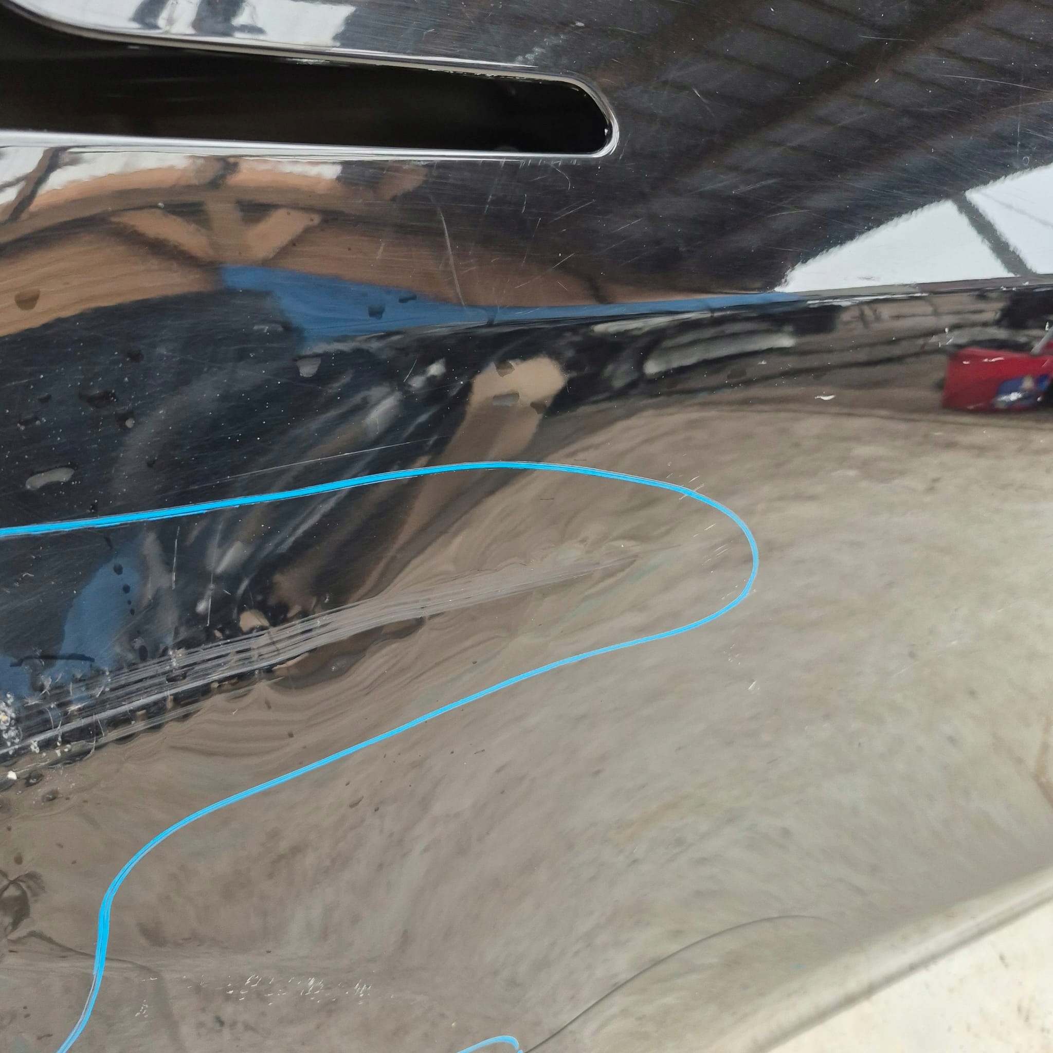 TESLA MODEL Y 20- door right rear part rear.