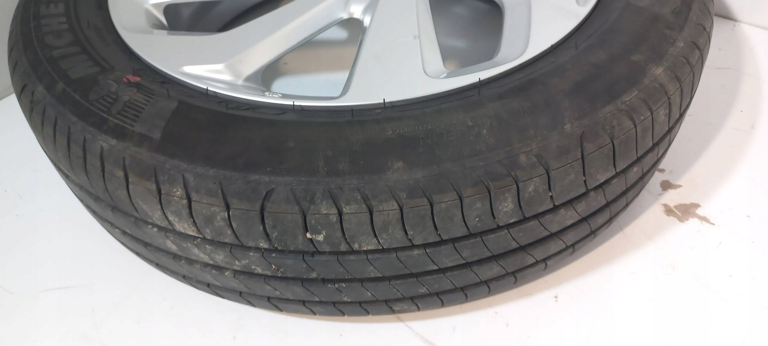 Toyota Aygo X wheels discs aluminium R17