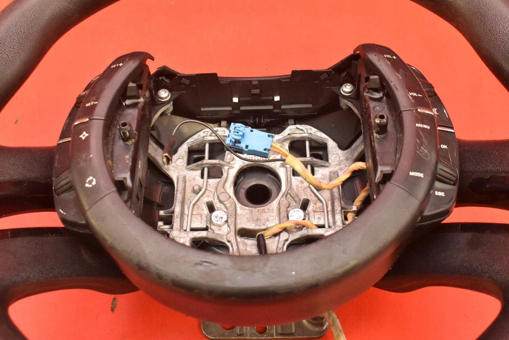 volante MULTIFUNKCJA 96866507ZD CITROEN C4 PICASSO 1 e 06-13