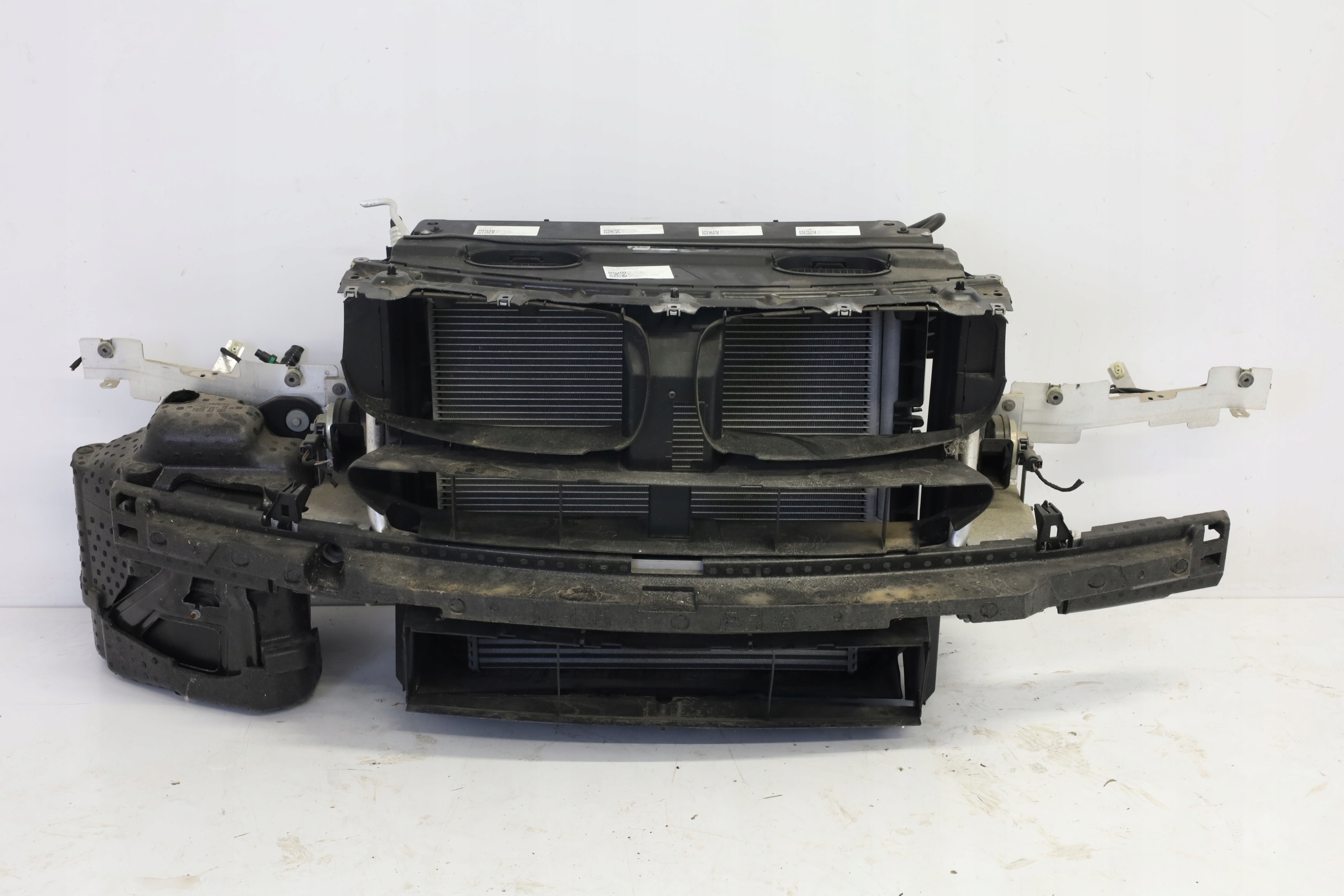 WZMOCNIENIE PAS PRZEDNI CHŁODNICE BMW X6 F16 3.0d