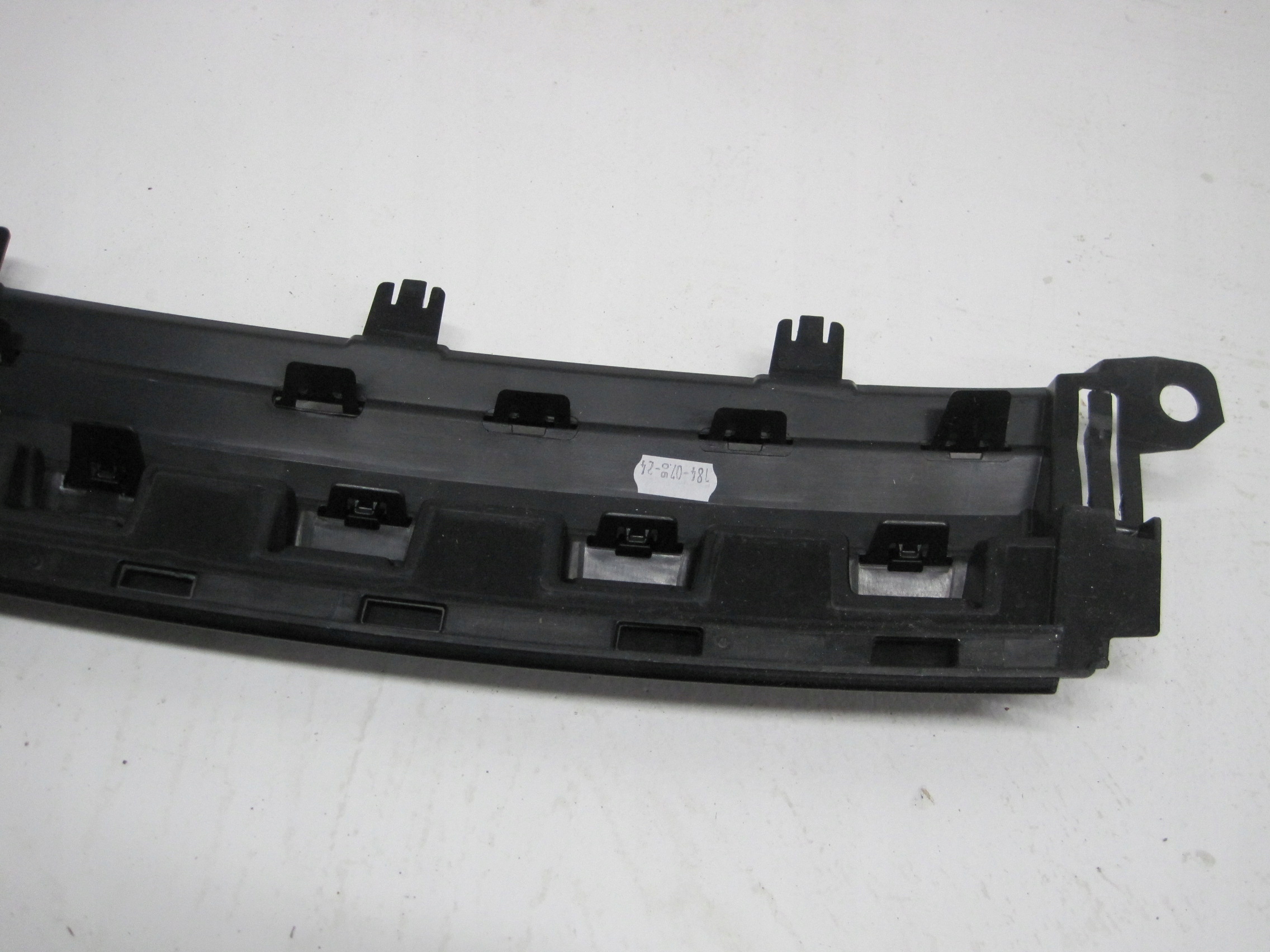cap moulding bonnet LOGO PORSCHE CARRERA 992807823B
