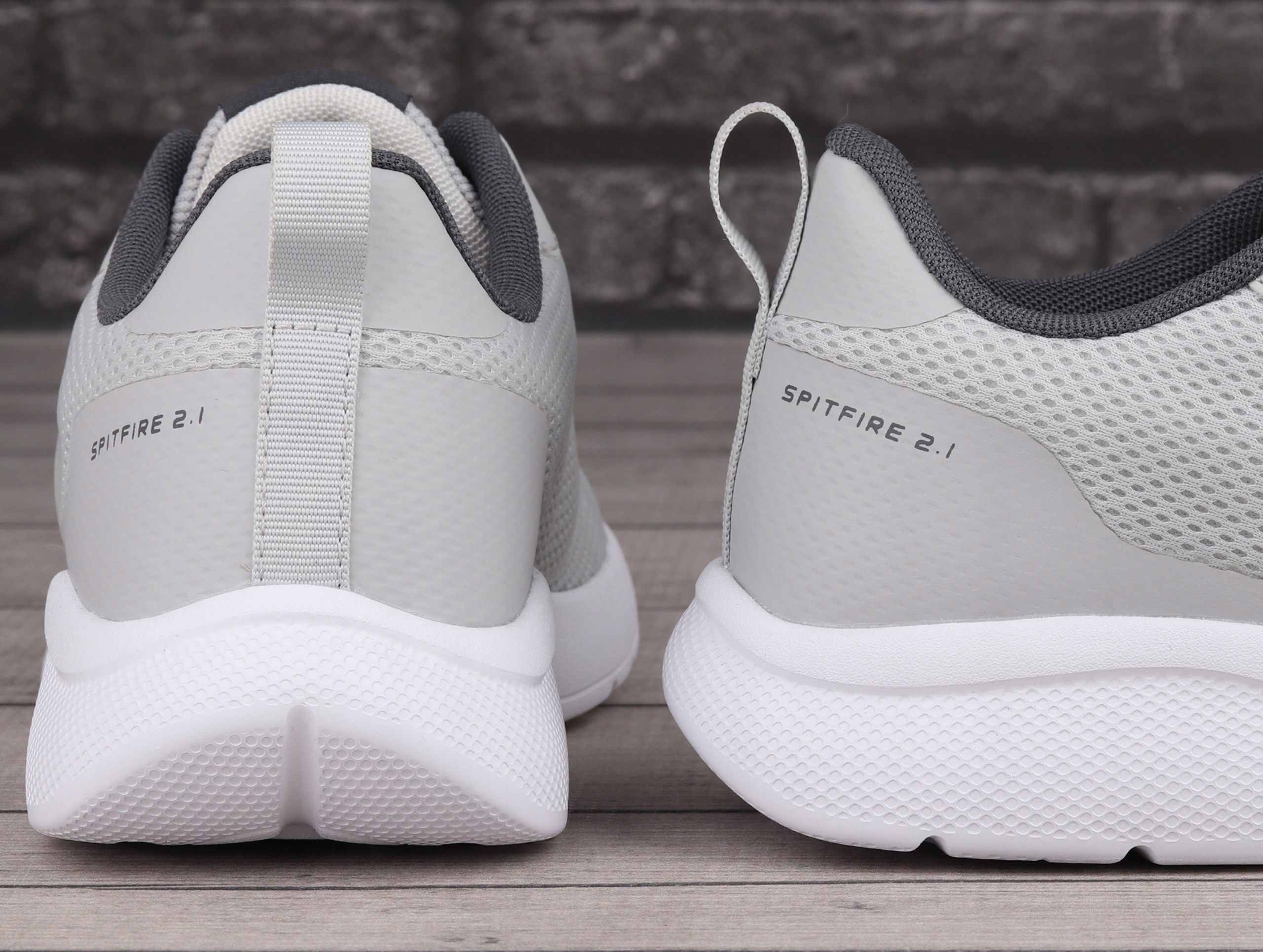 FILA BUTY DZIECIĘCE SPITFIRE SNEAKERSY LEKKIE MŁODZIEŻOWE CHŁOPIĘCE ROZ.39 Marka Fila