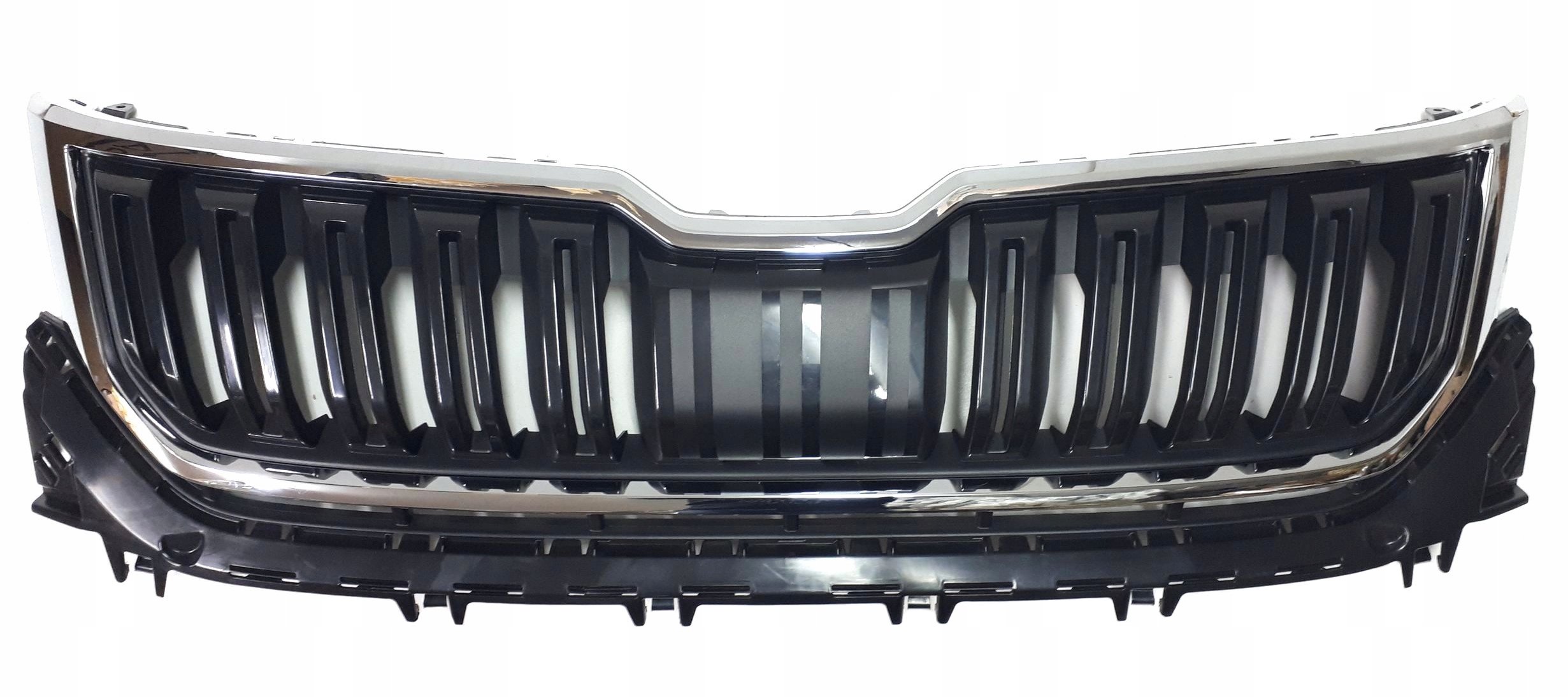 ATRAPA GRILL SKODA KODIAQ RAMKA CHROM 565853653A Strona zabudowy przód