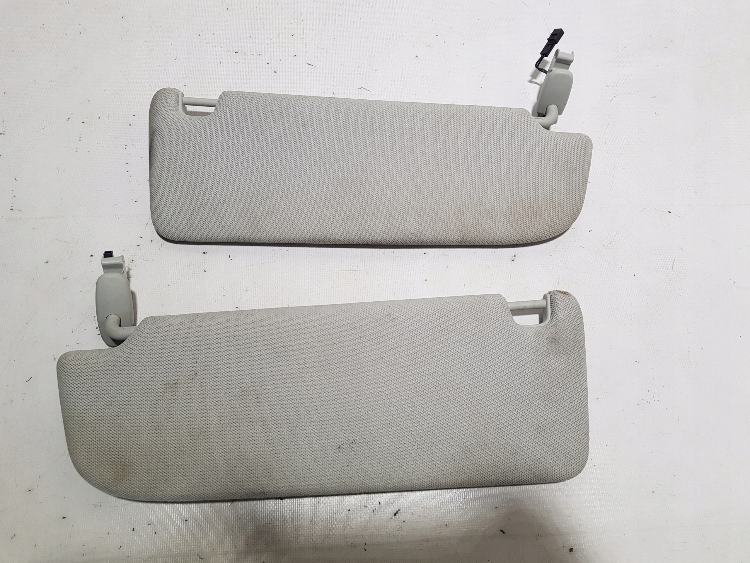 visor visors PRZECIWSLONECZNY right left KOMPLET AUDI A8 D4
