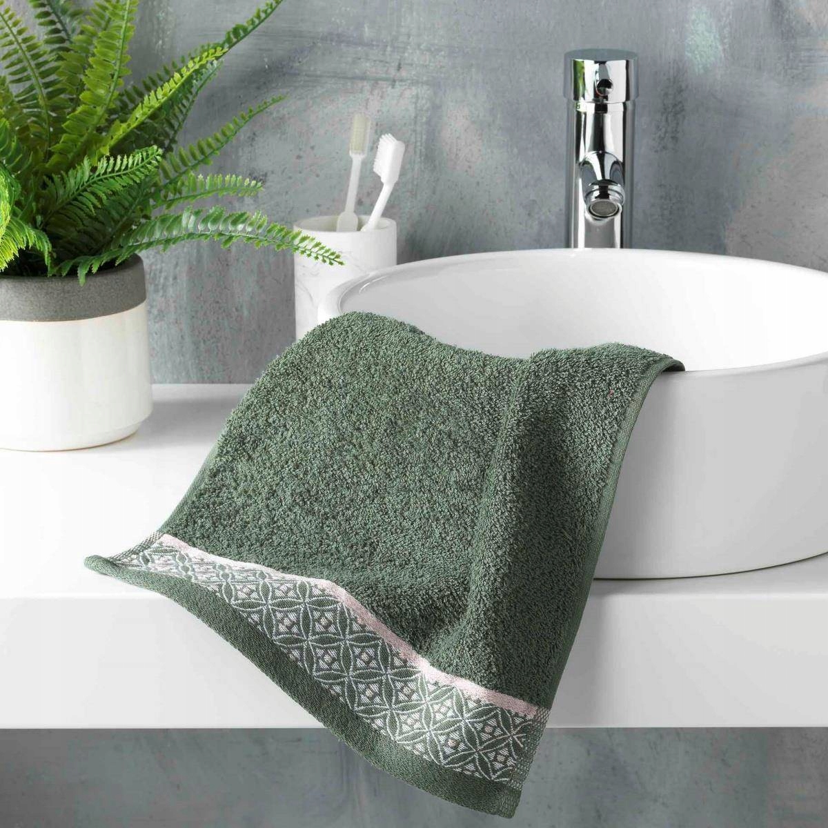 

Ręcznik Kąpielowy bawełniany Zielony 30x50 cm
