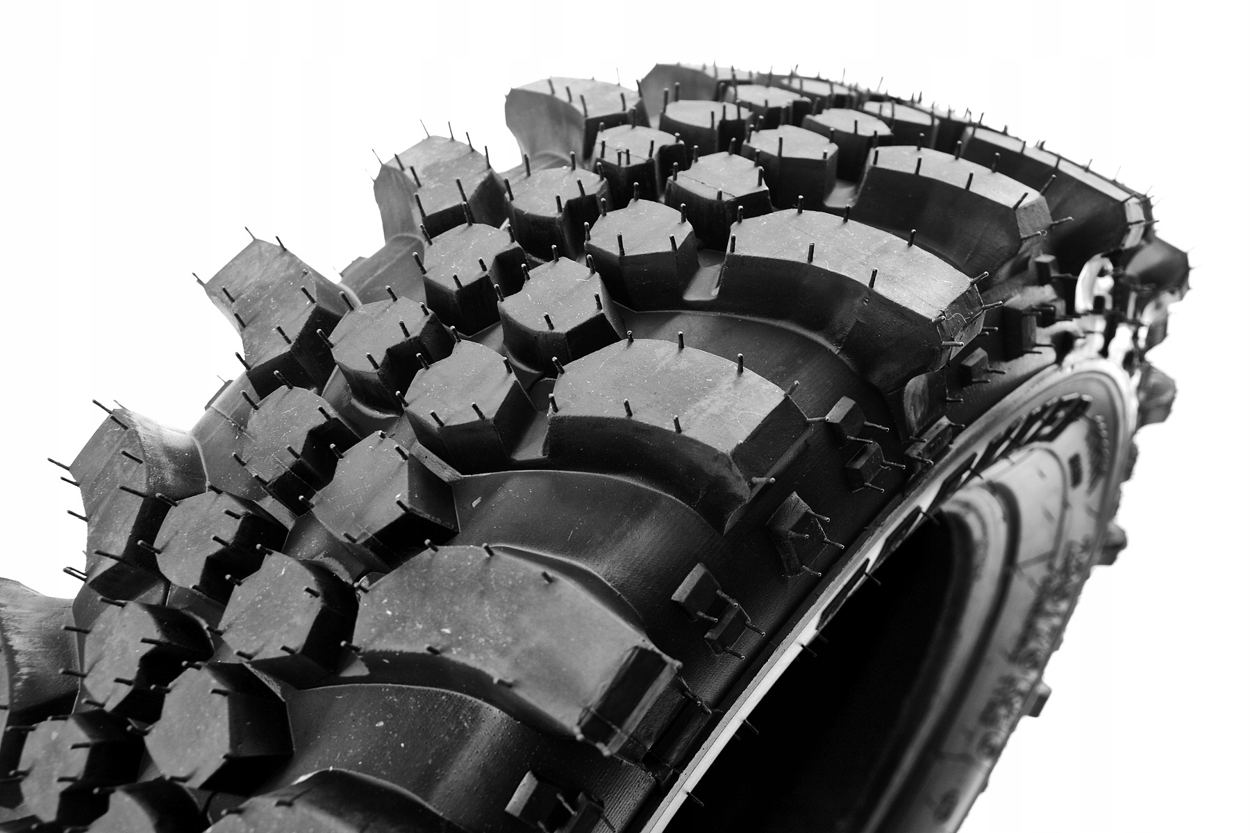 225/75 R16 SIMEX 113Q Terénna pneumatika 4x4 Offroad