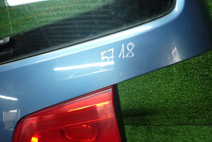 VW TOURAN 10-15 boot doors rear part