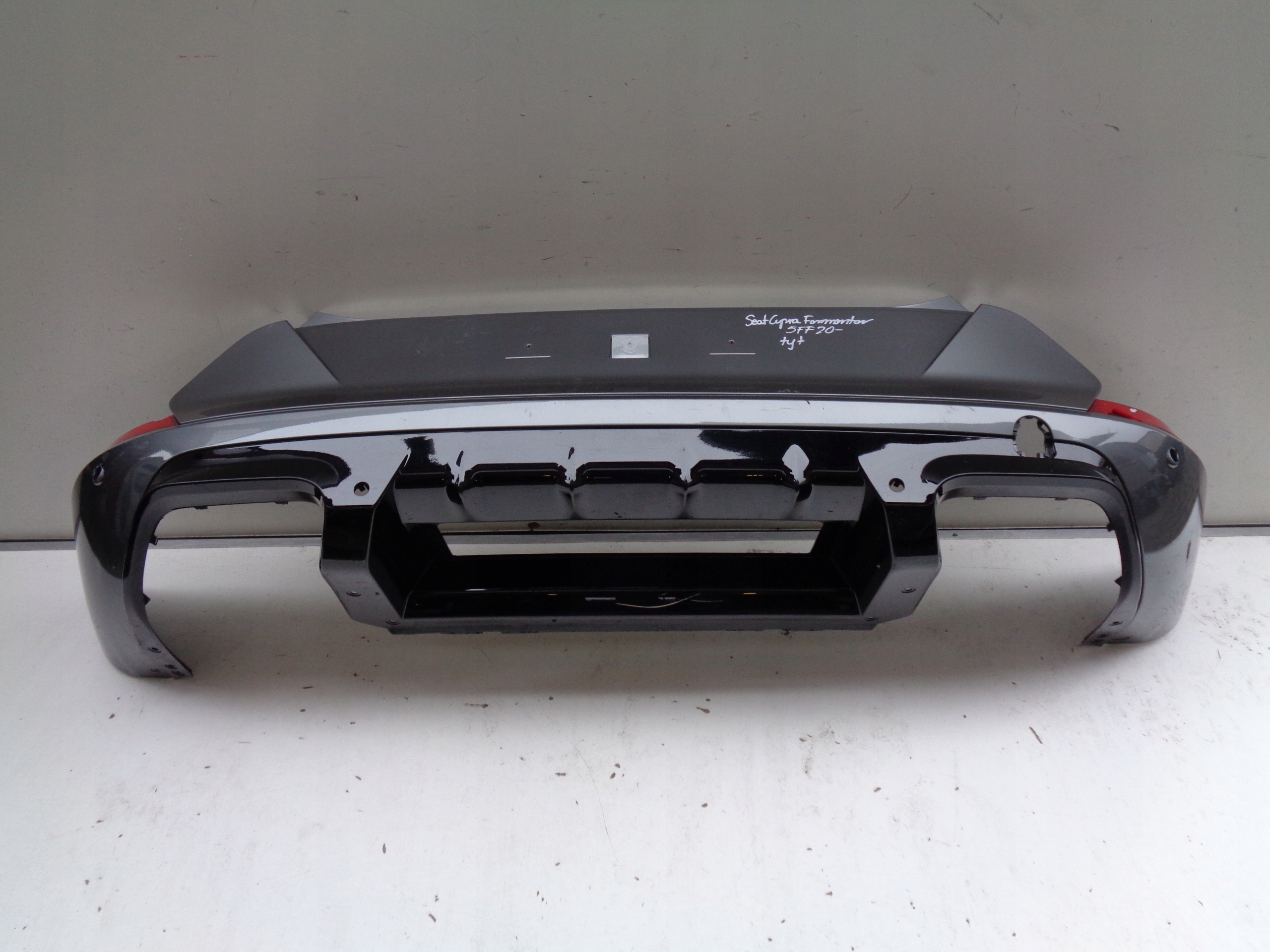 ACCESSORI PARAURTI POSTERIORE SEAT CUPRA FORMENTOR 5FF