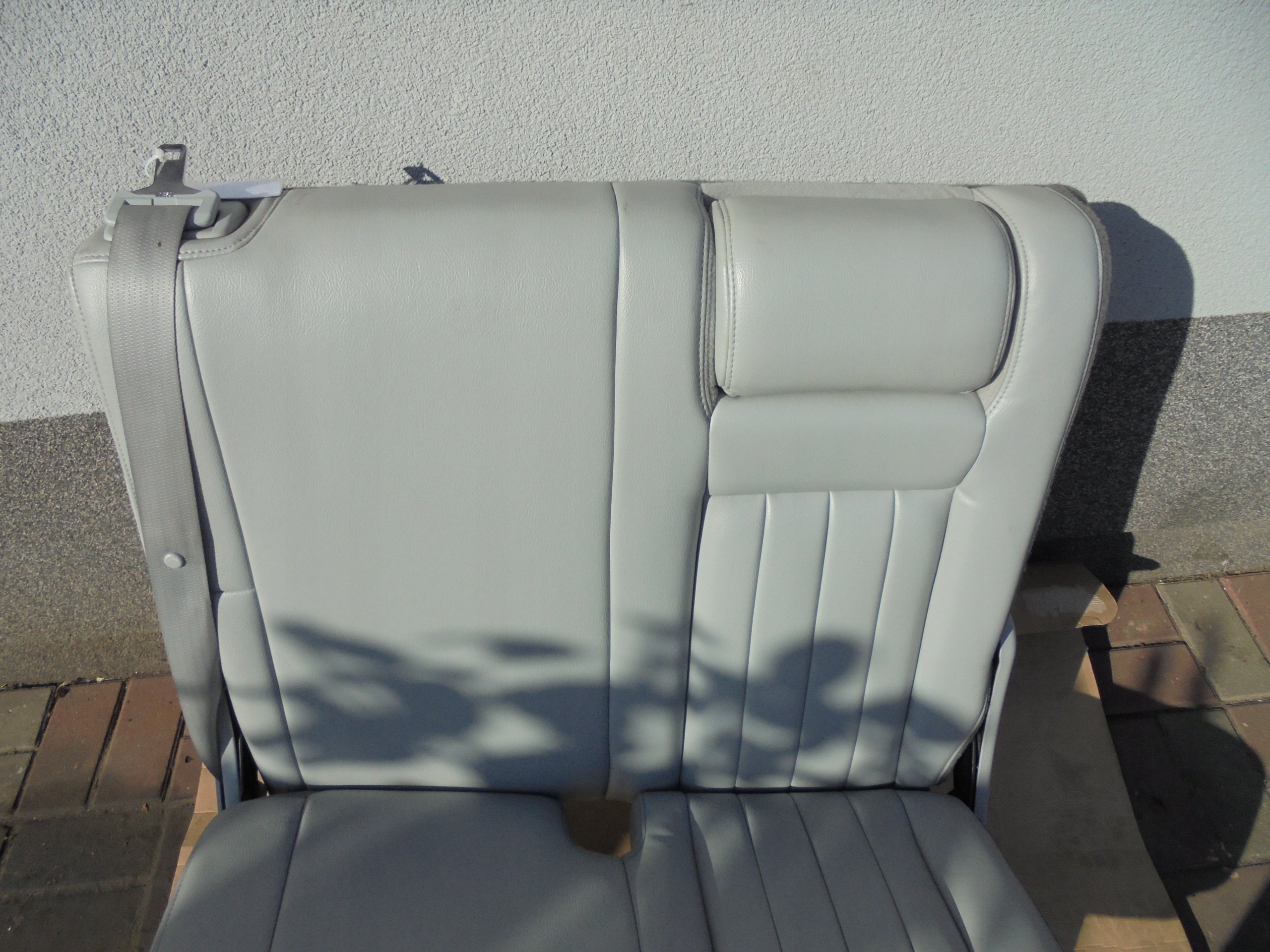 кресло левый зад 3 LINCOLN NAVIGATOR 2004